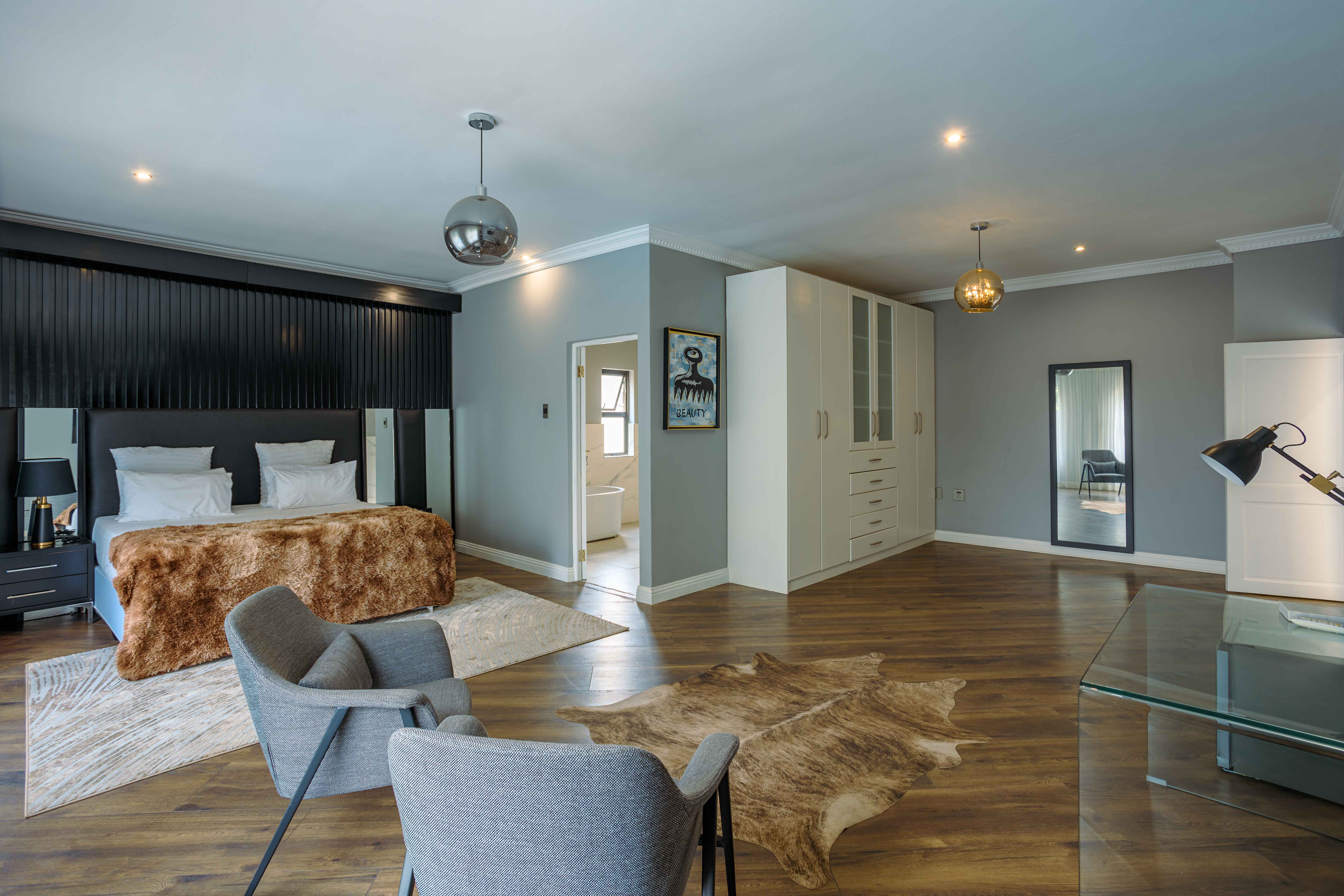 Villa Executive King Bed