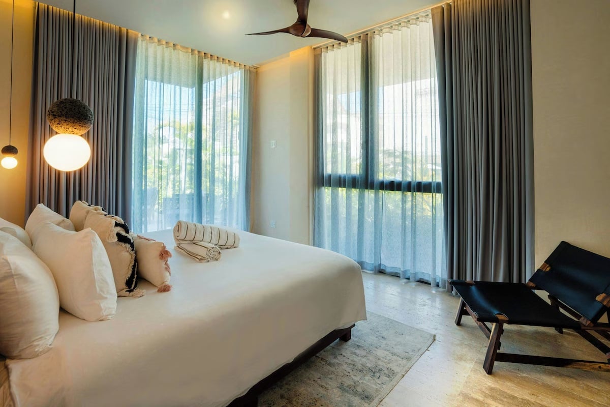 Double or Twin Deluxe