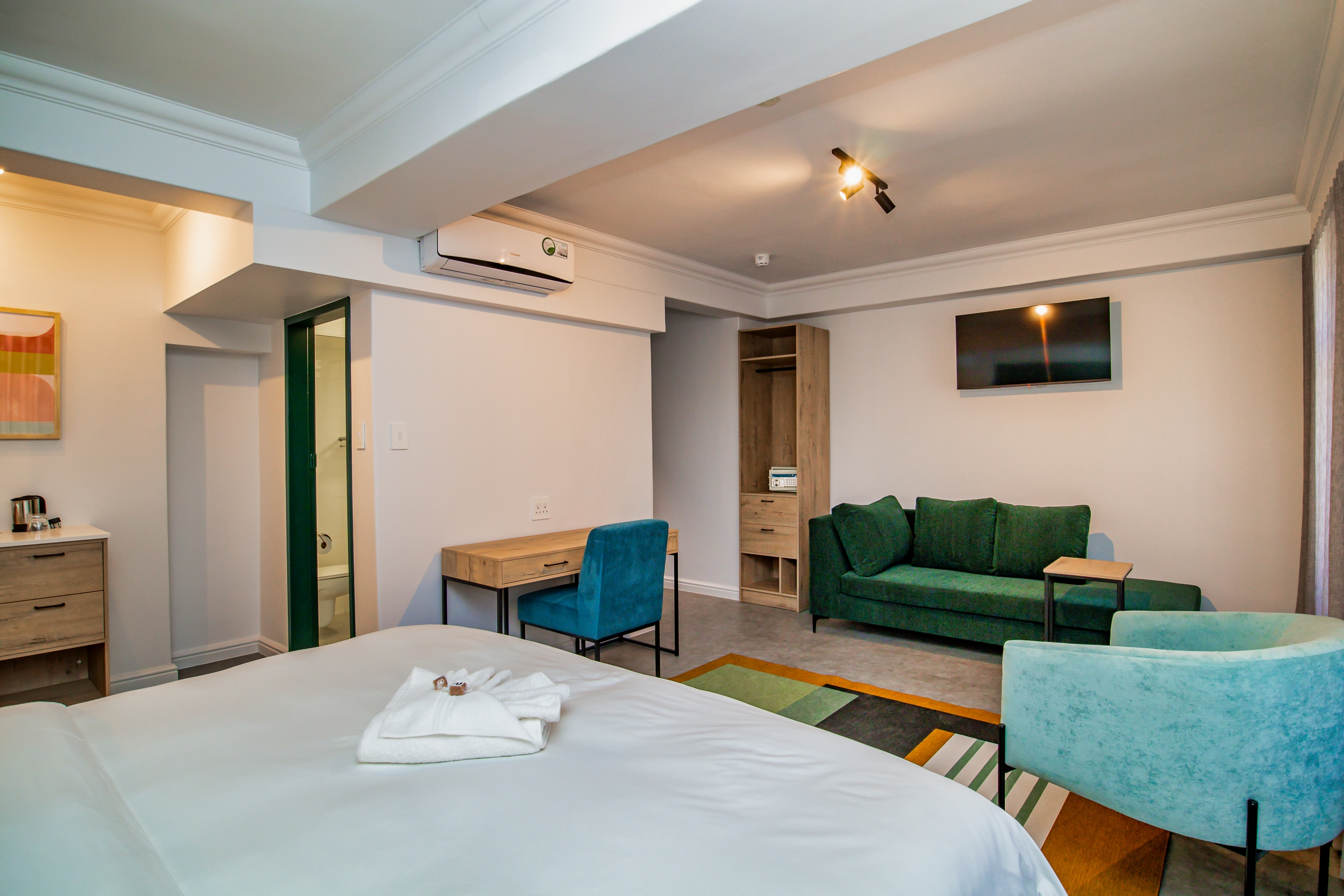 Double or Twin Executive