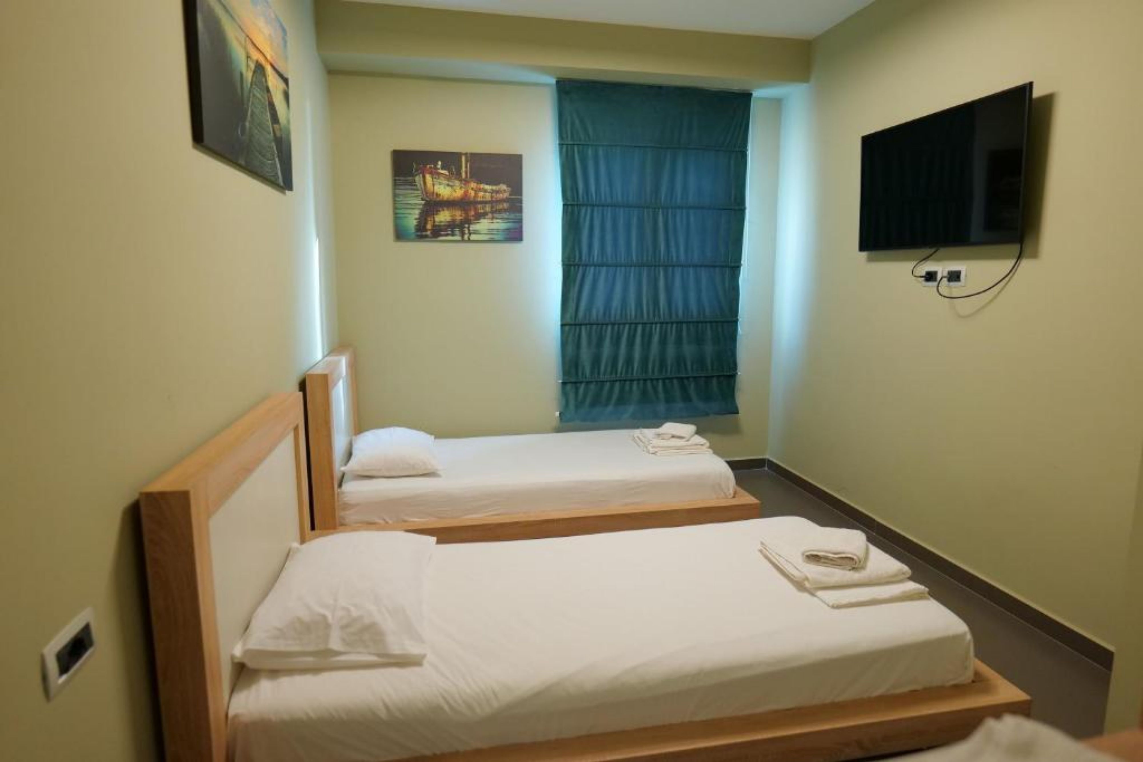 Apartment Two Bedrooms One Bathroom