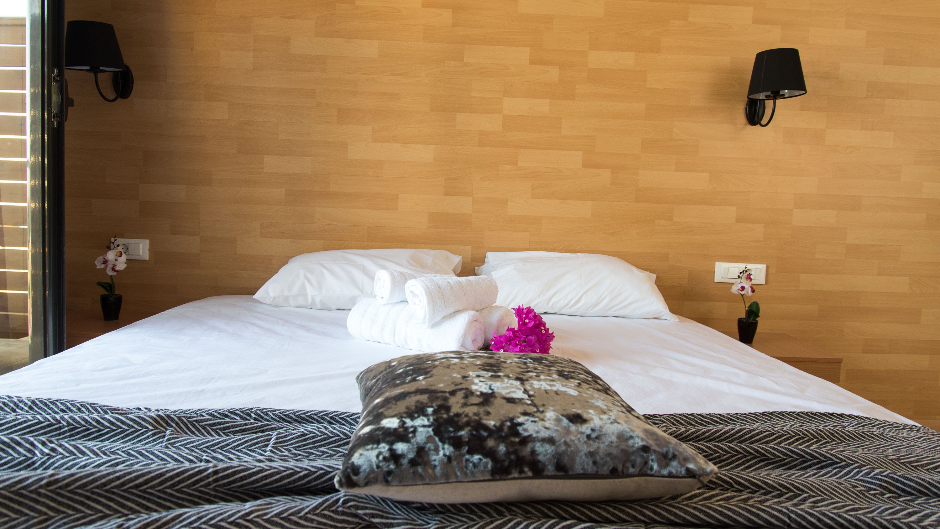 Double or Twin Standard