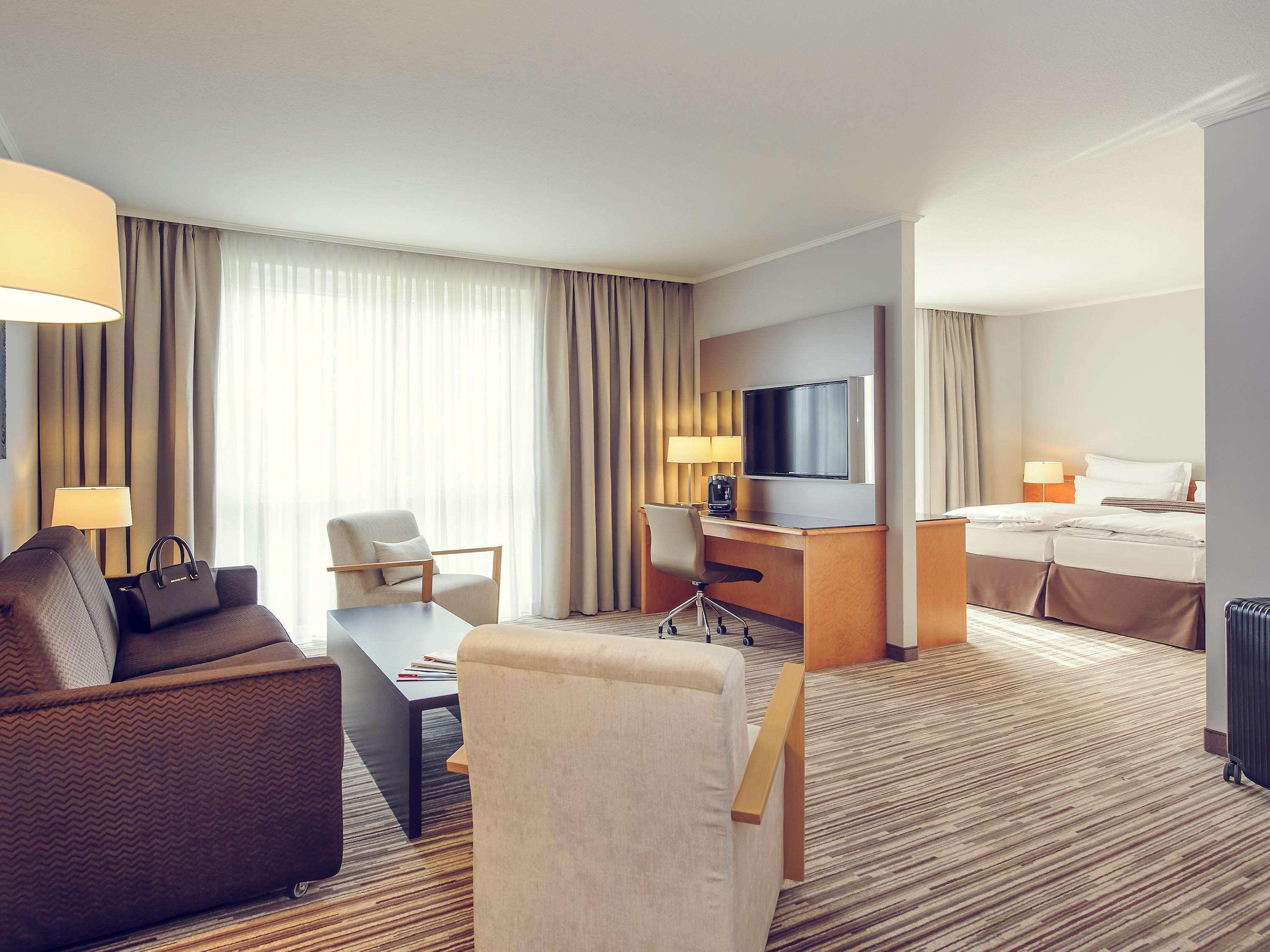 Suite Queen Size Bed