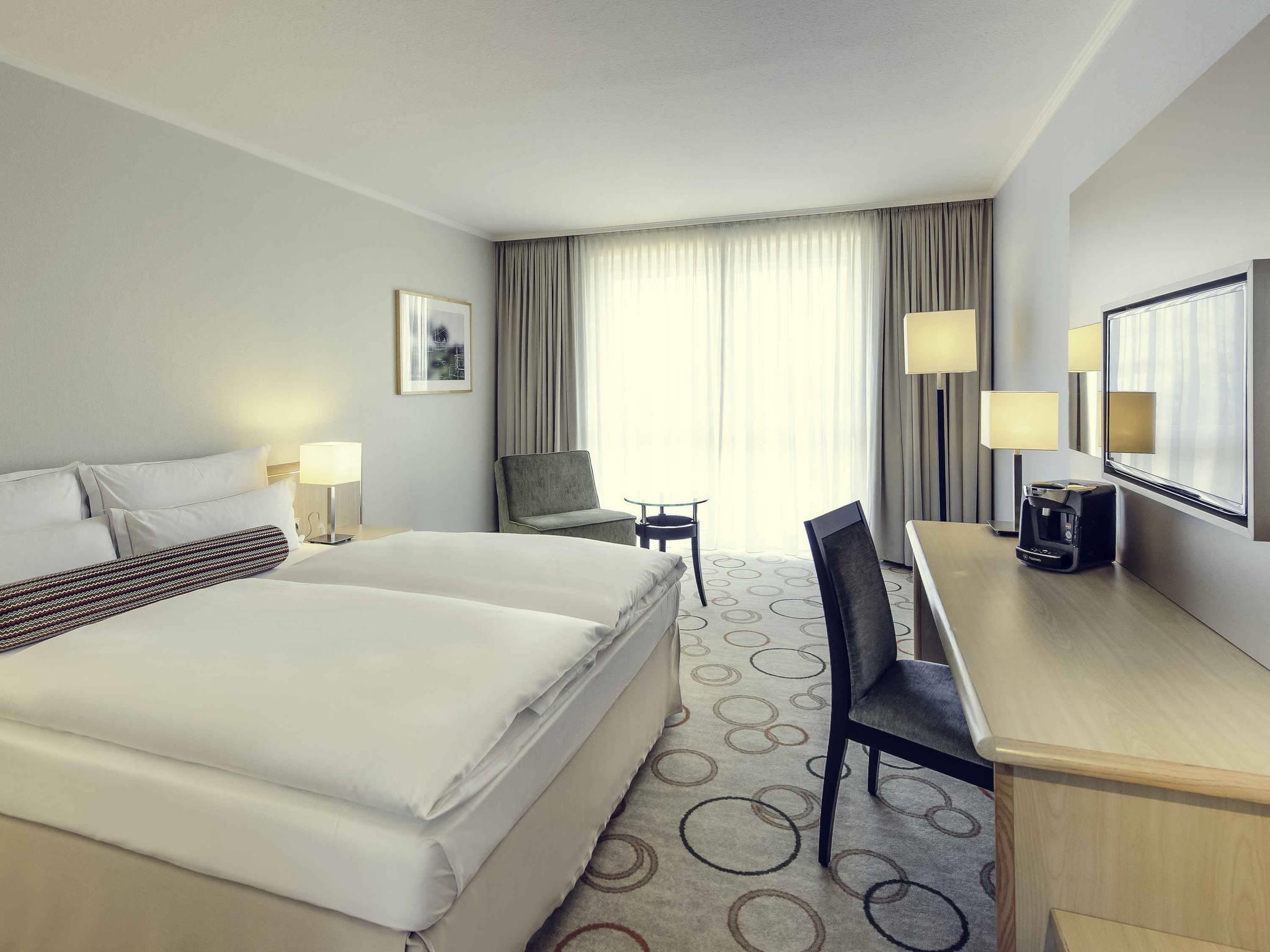 Double Premium Queen Bed