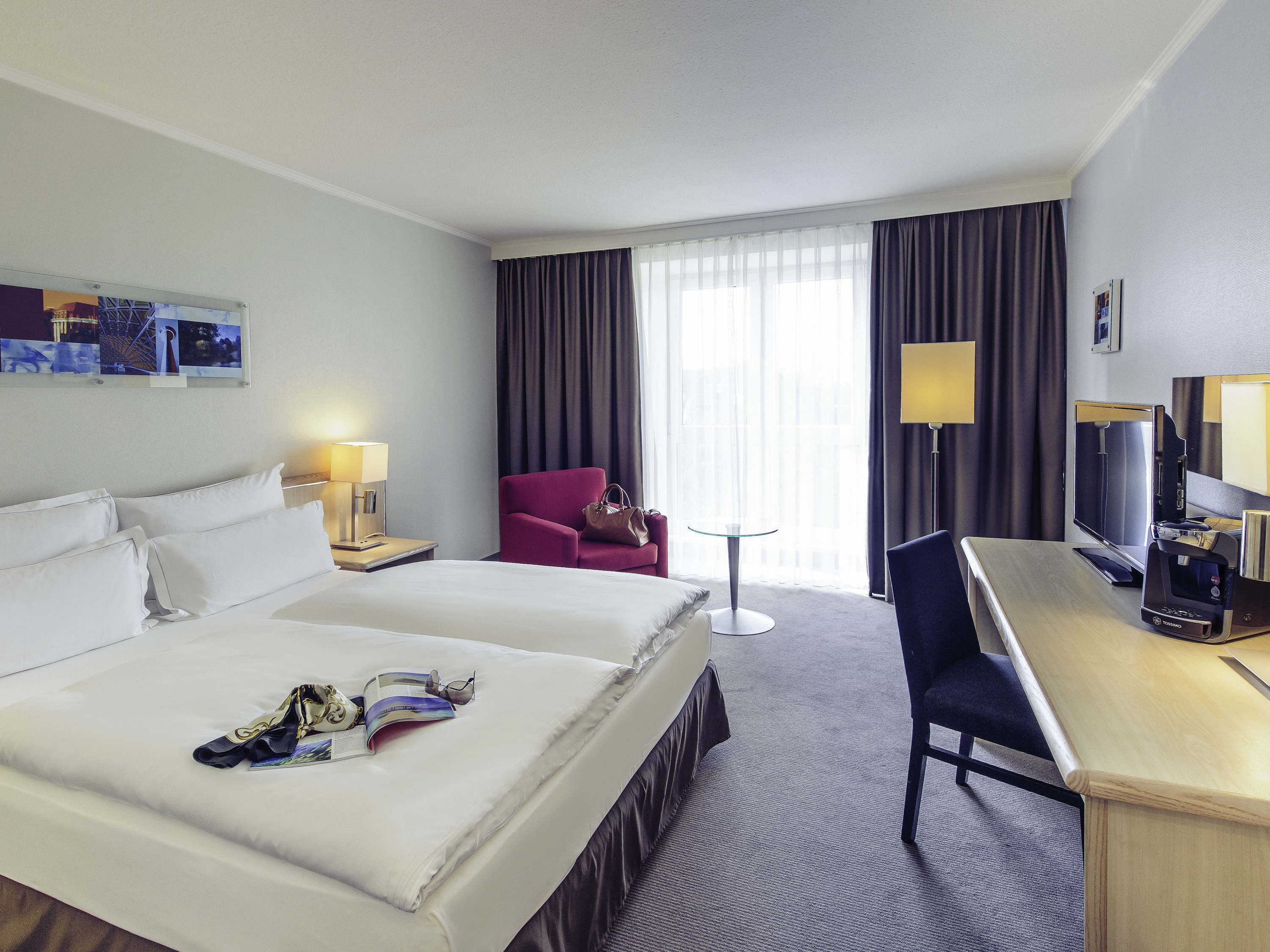 Double Queen Size Bed