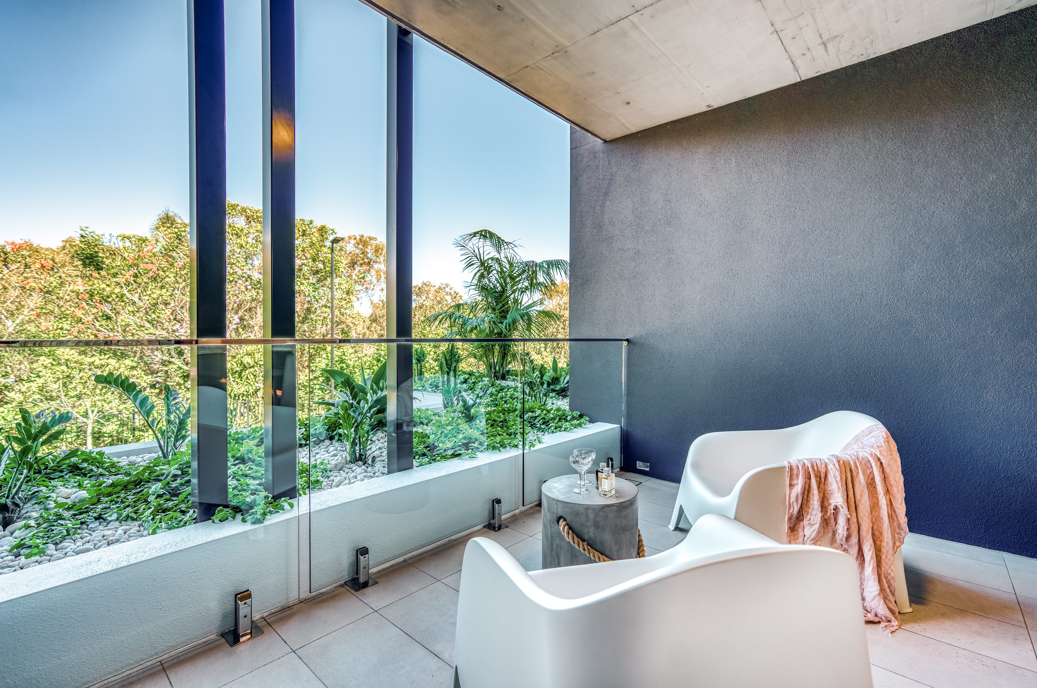 Studio Superior Garden View