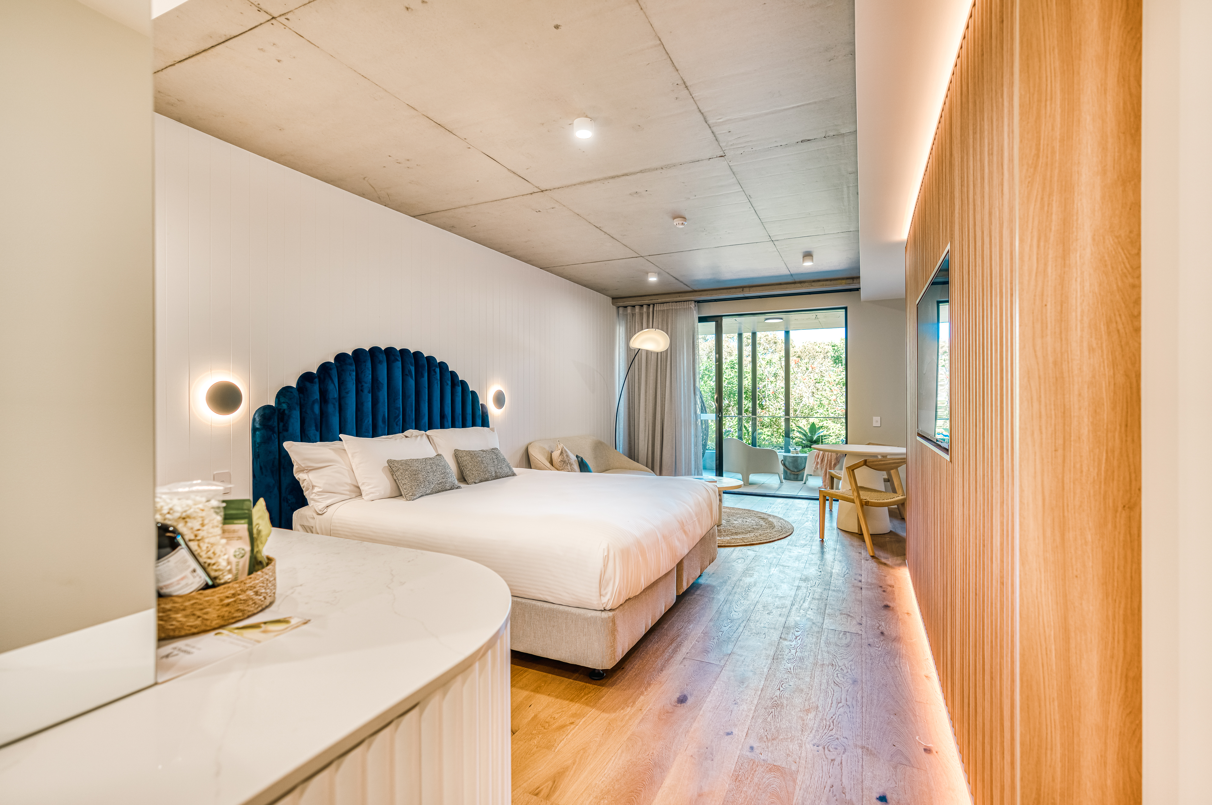 Studio Superior Garden View