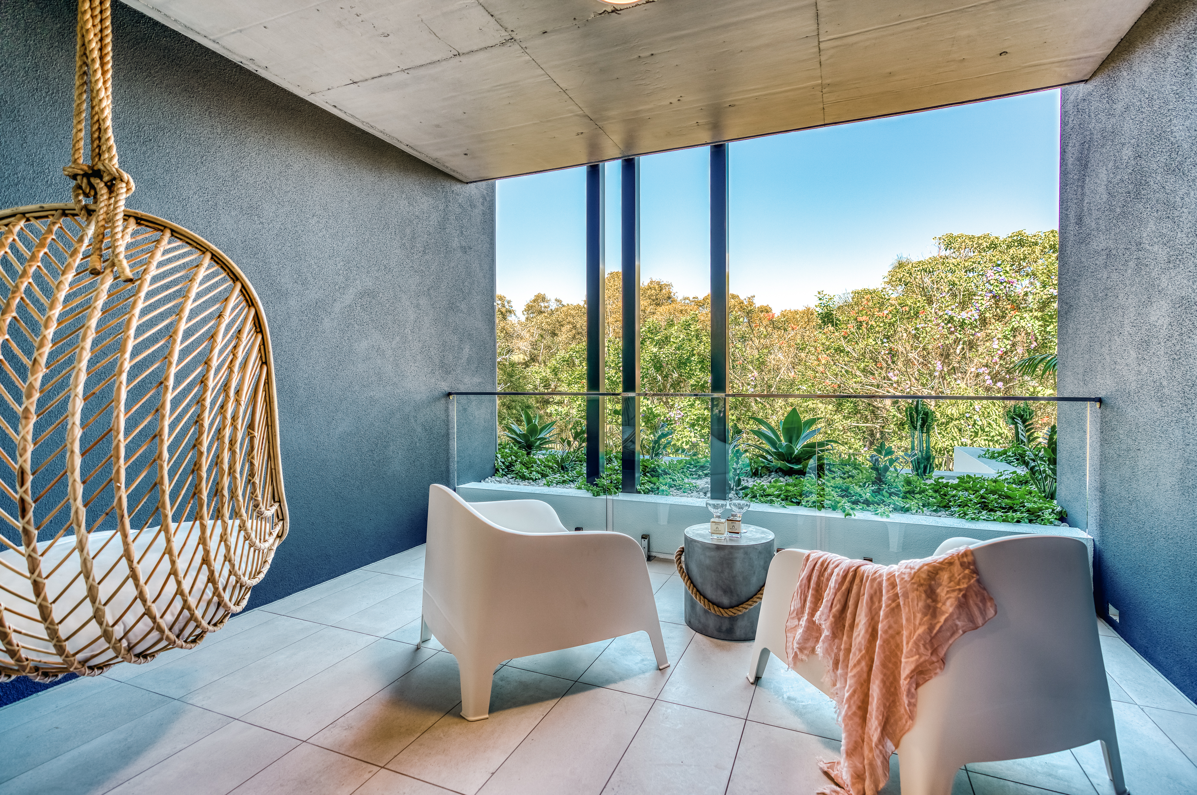 Studio Superior Garden View