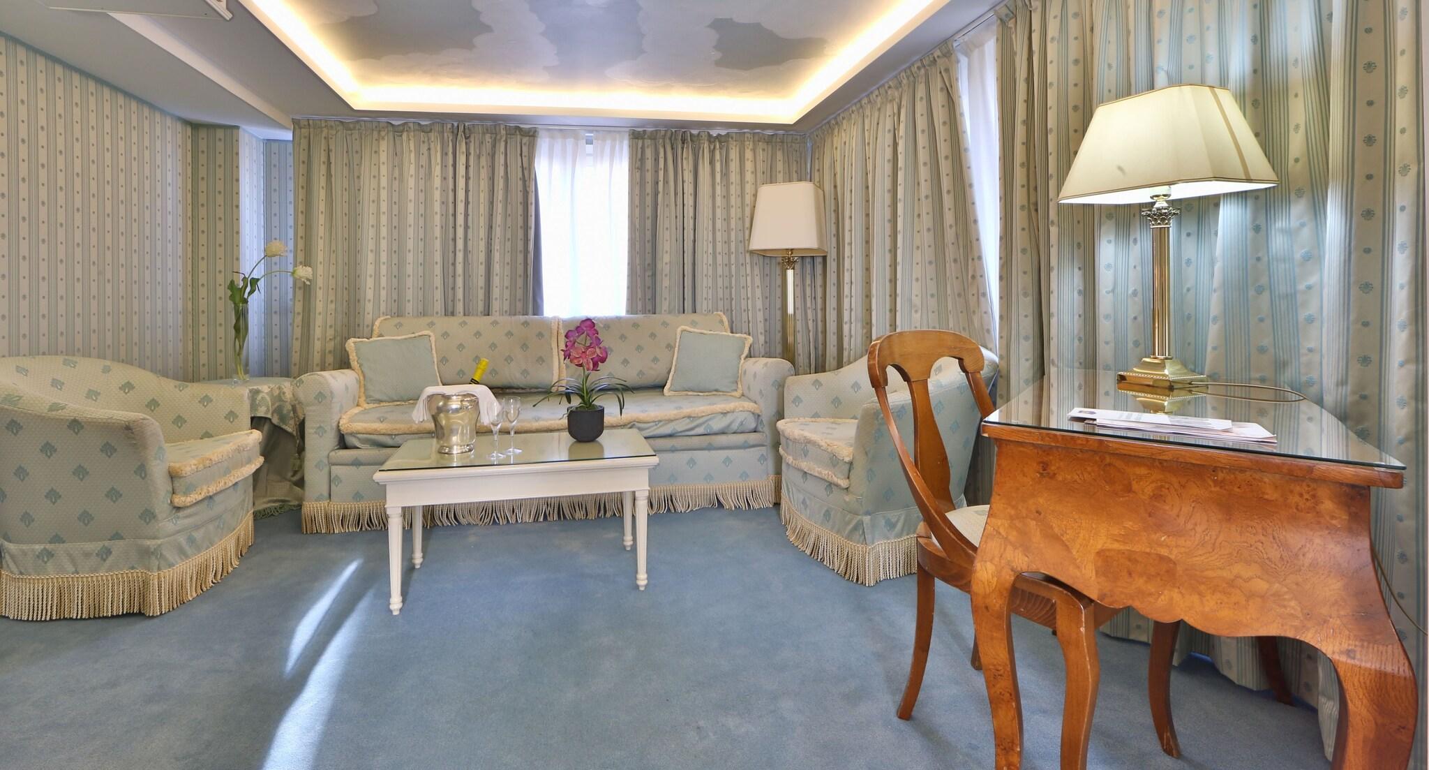 Junior Suite with Double Bed