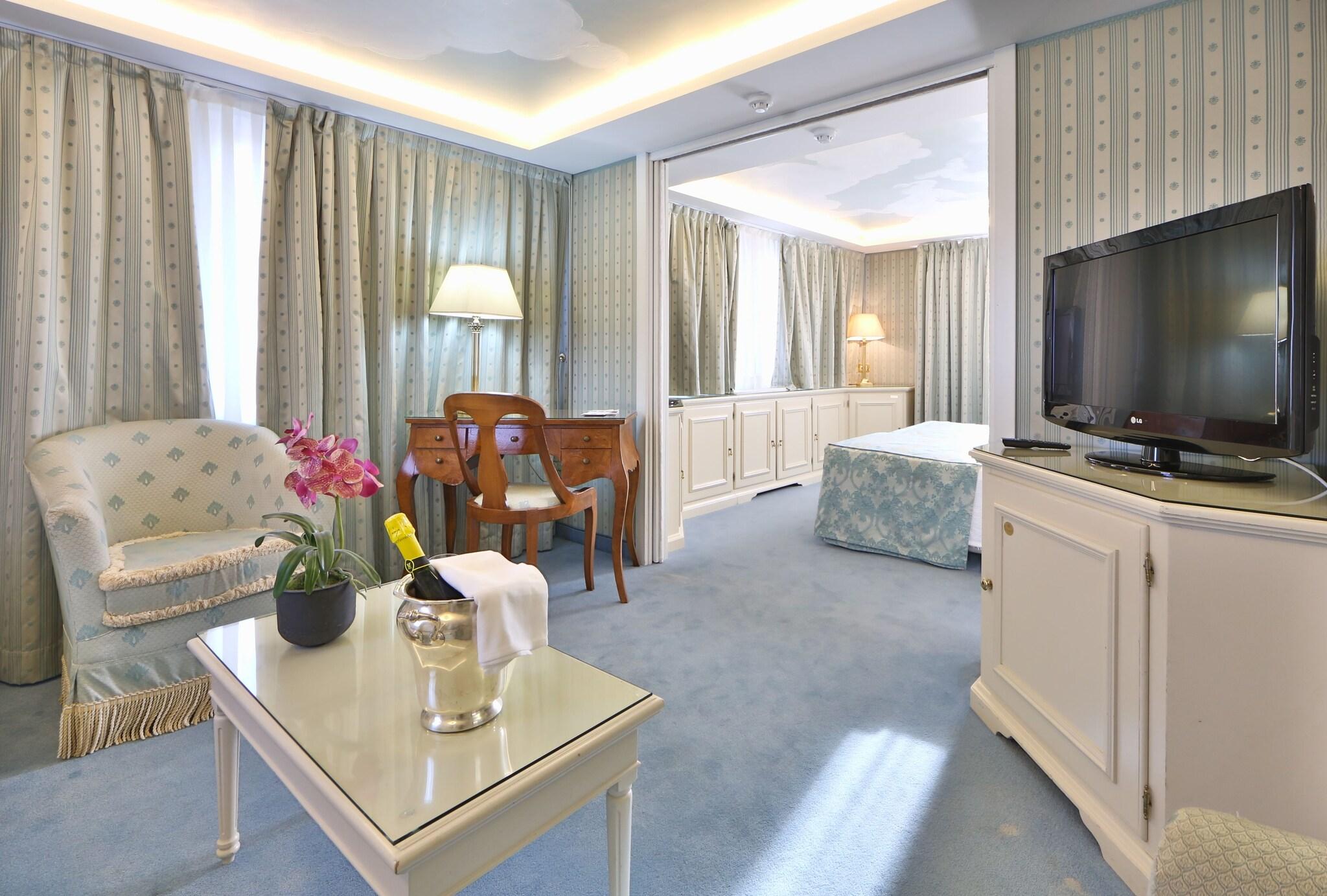 Junior Suite with Double Bed