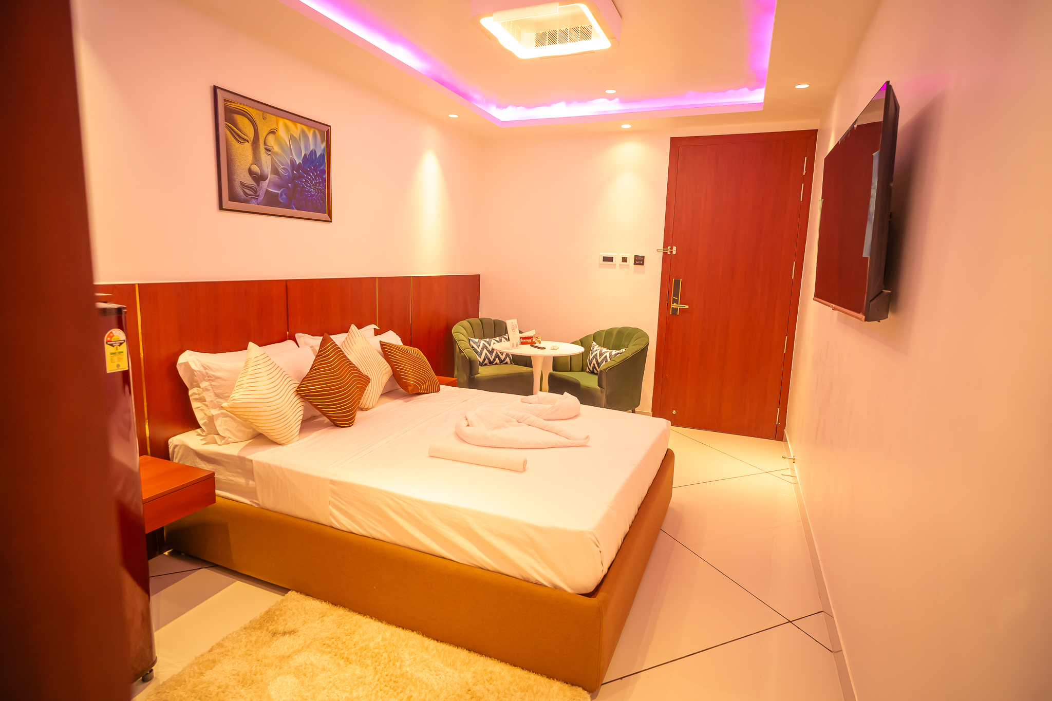 Double Superior Queen Bed