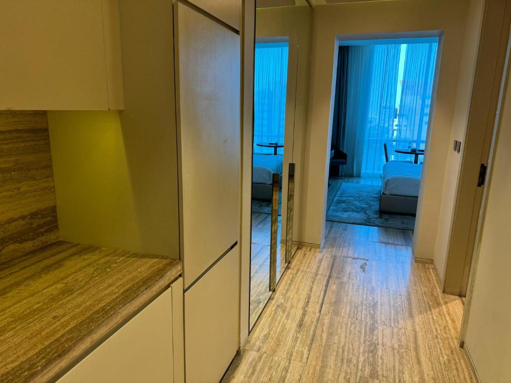 Studio Deluxe City View King Bed