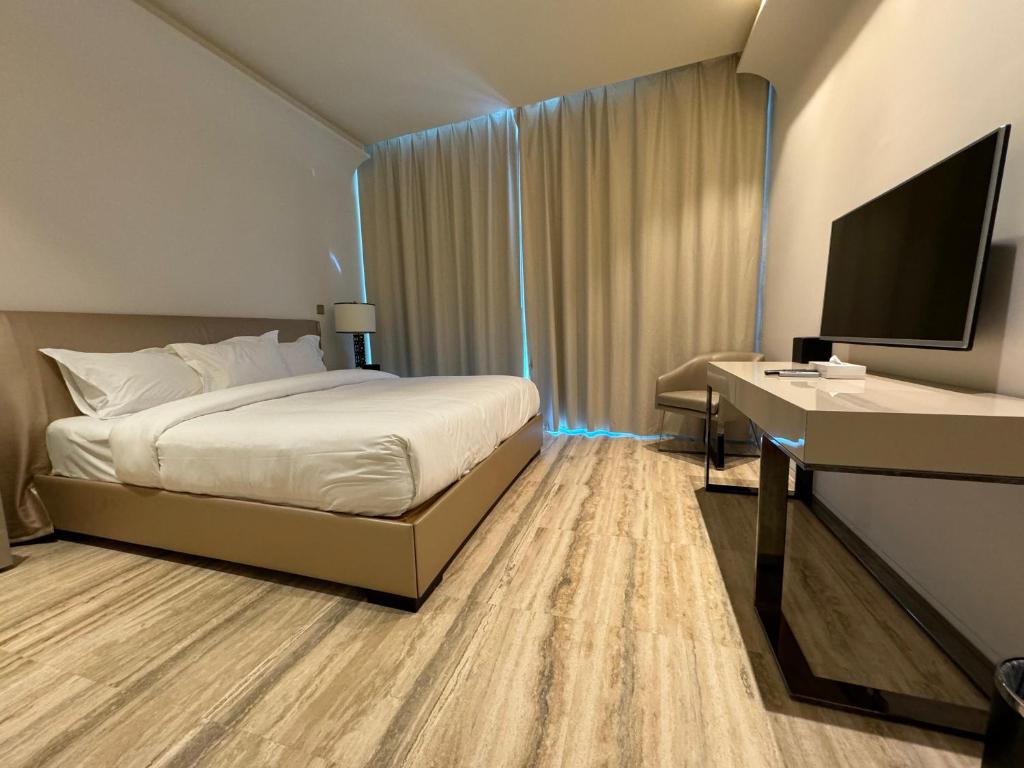 Family Room Two Bedrooms Three Bathrooms