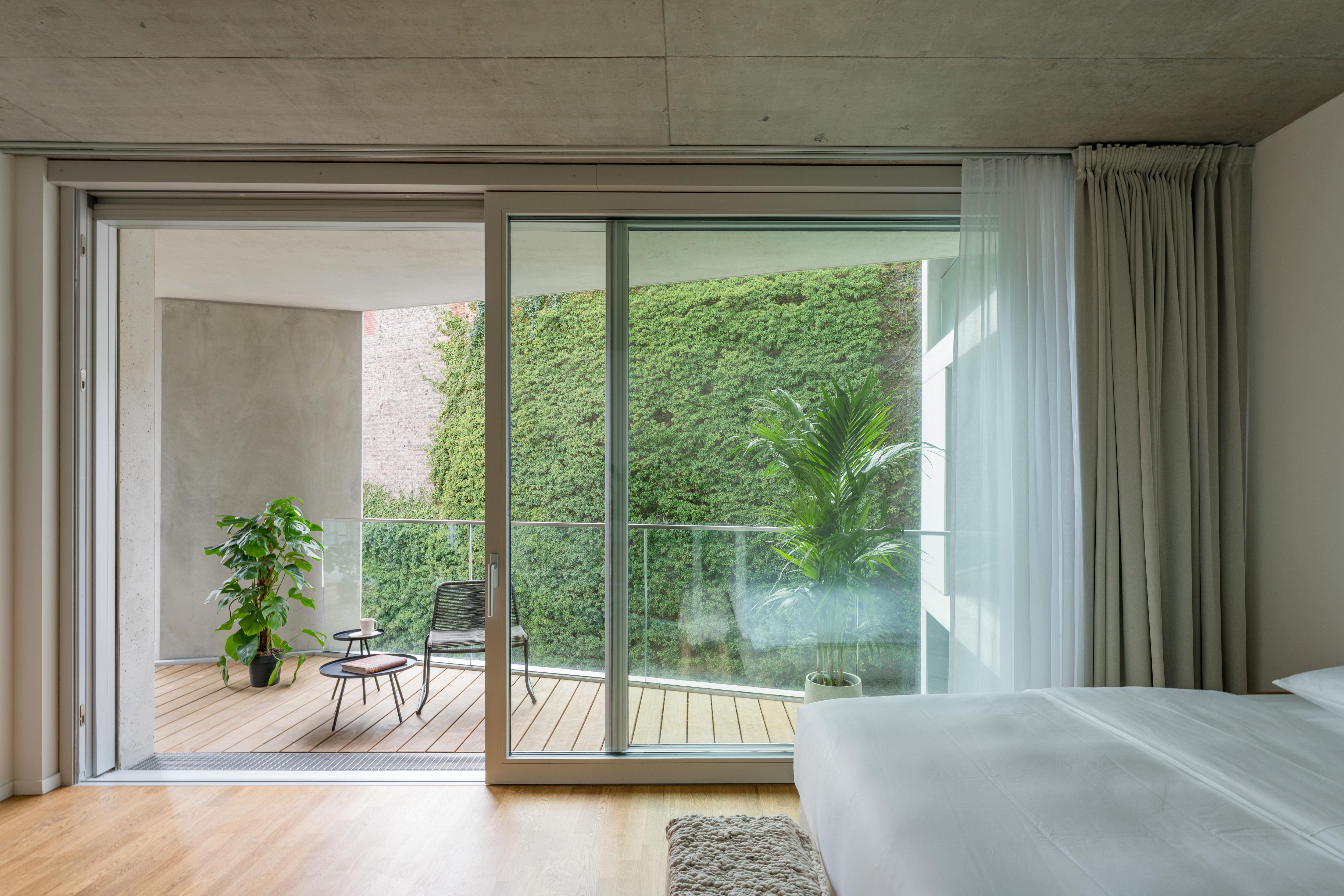 Apartment Deluxe King Bed