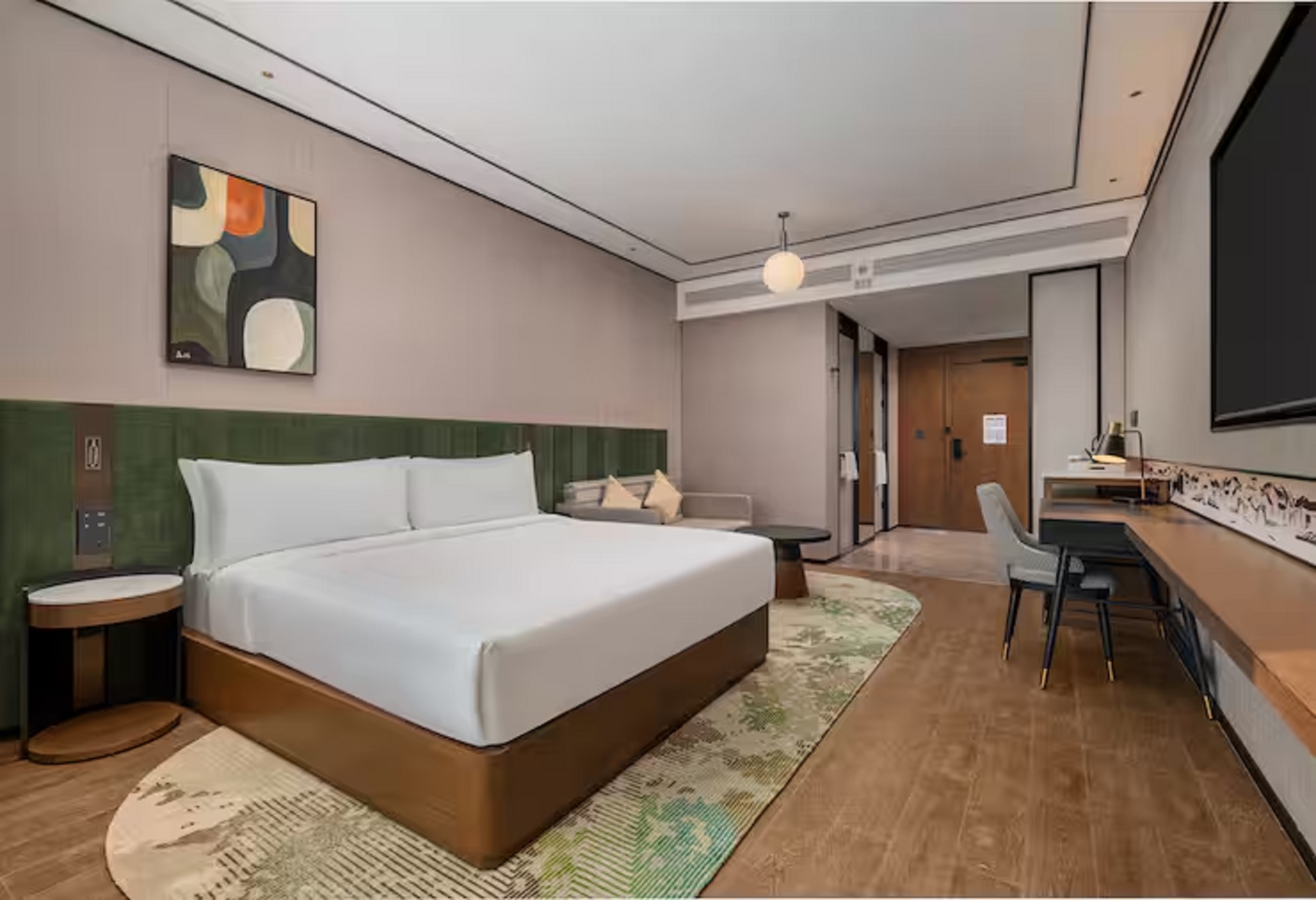 Double Accessible King Size Bed