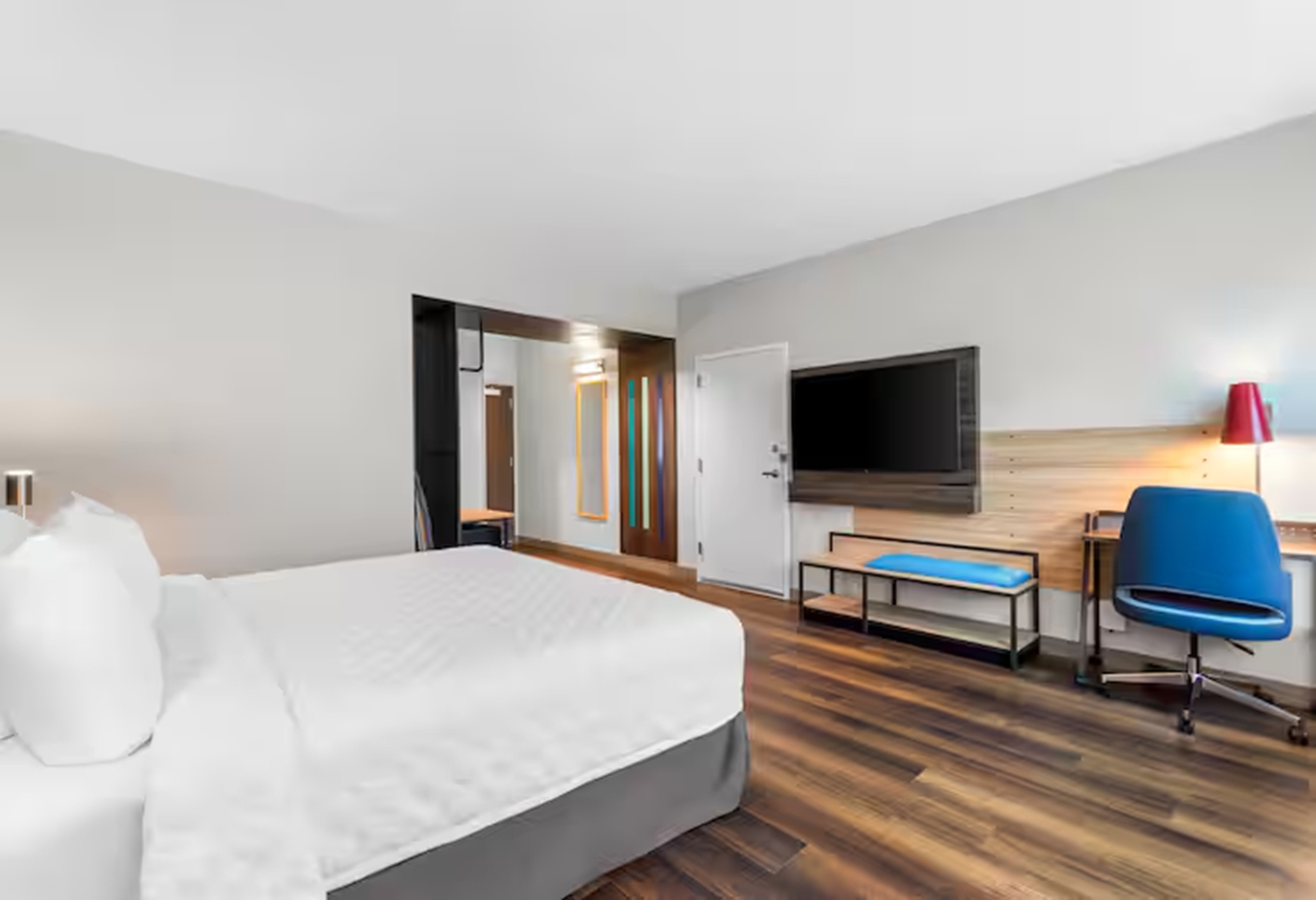 Double Accessible King Size Bed