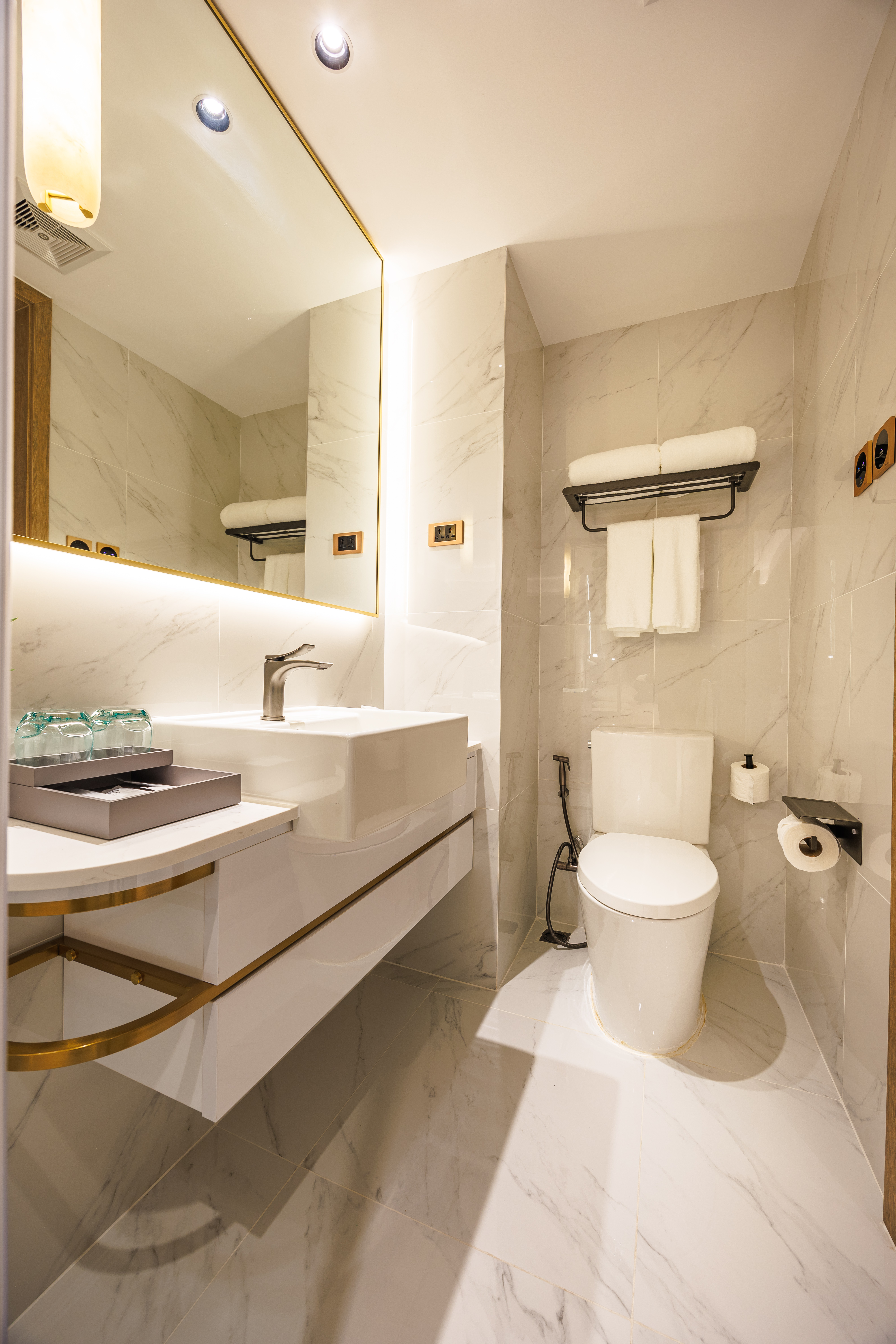 Double Deluxe King Bed