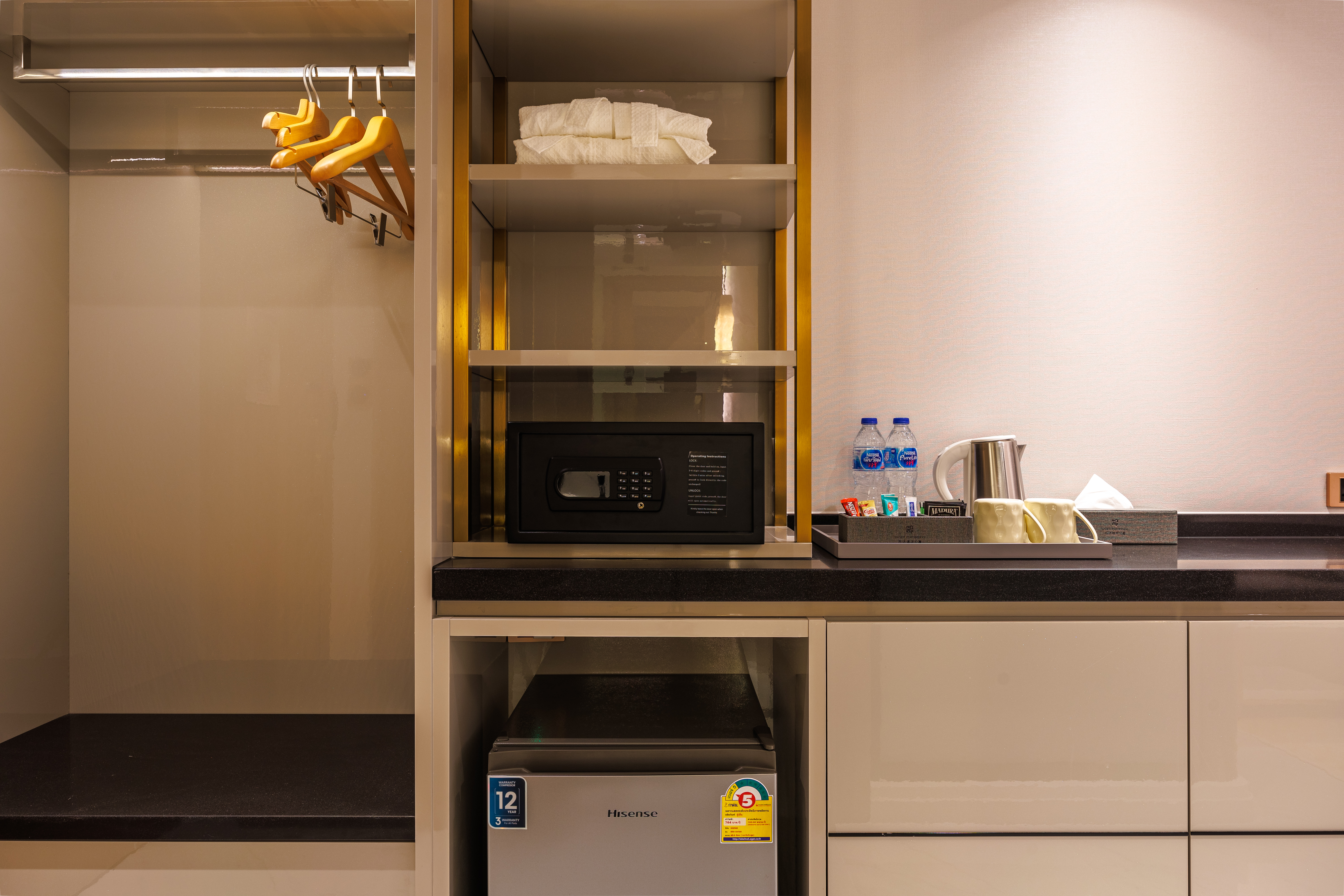 Double Deluxe King Bed