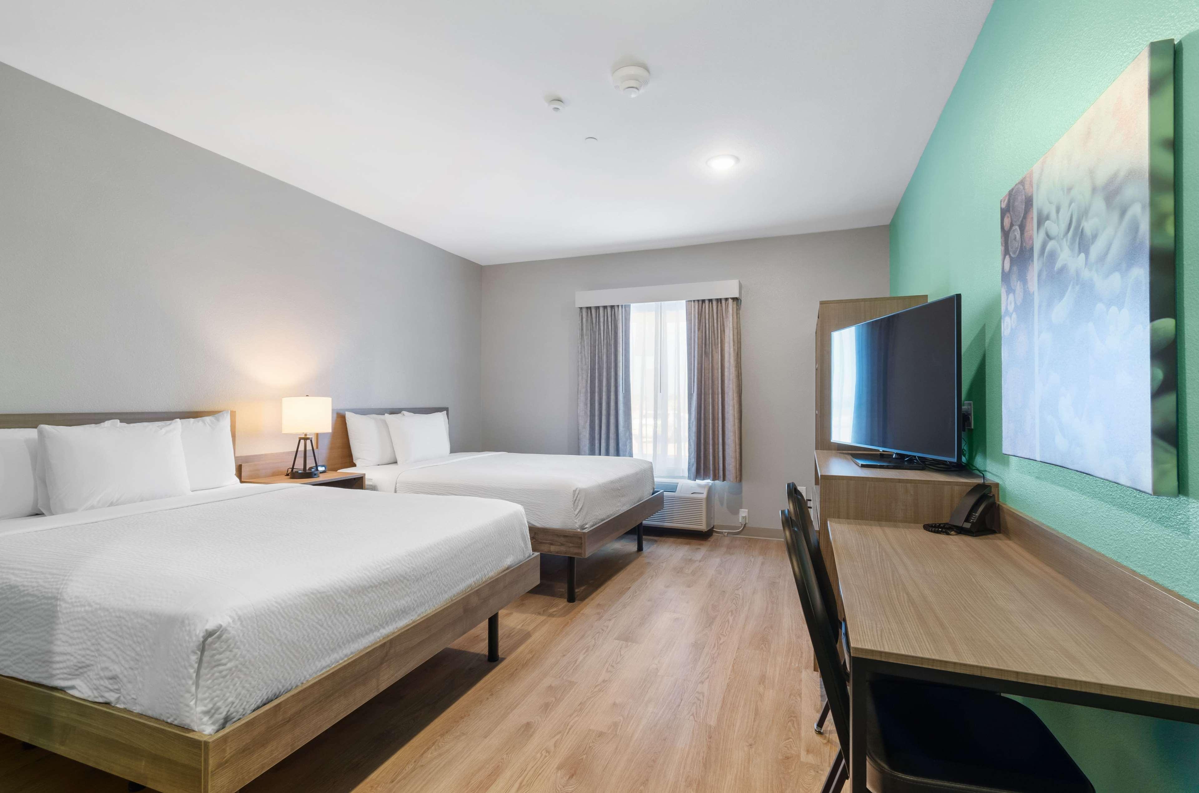 Double Accessible-two Queen Beds