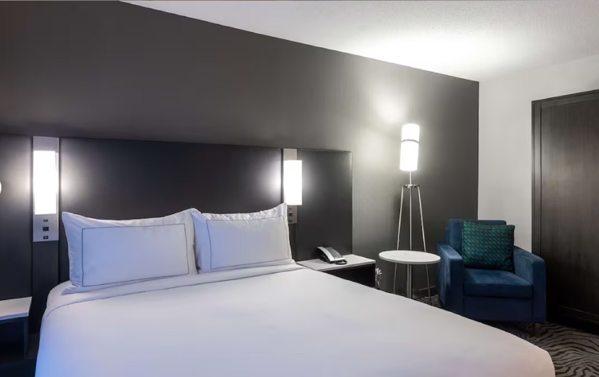 Double Queen Size Bed