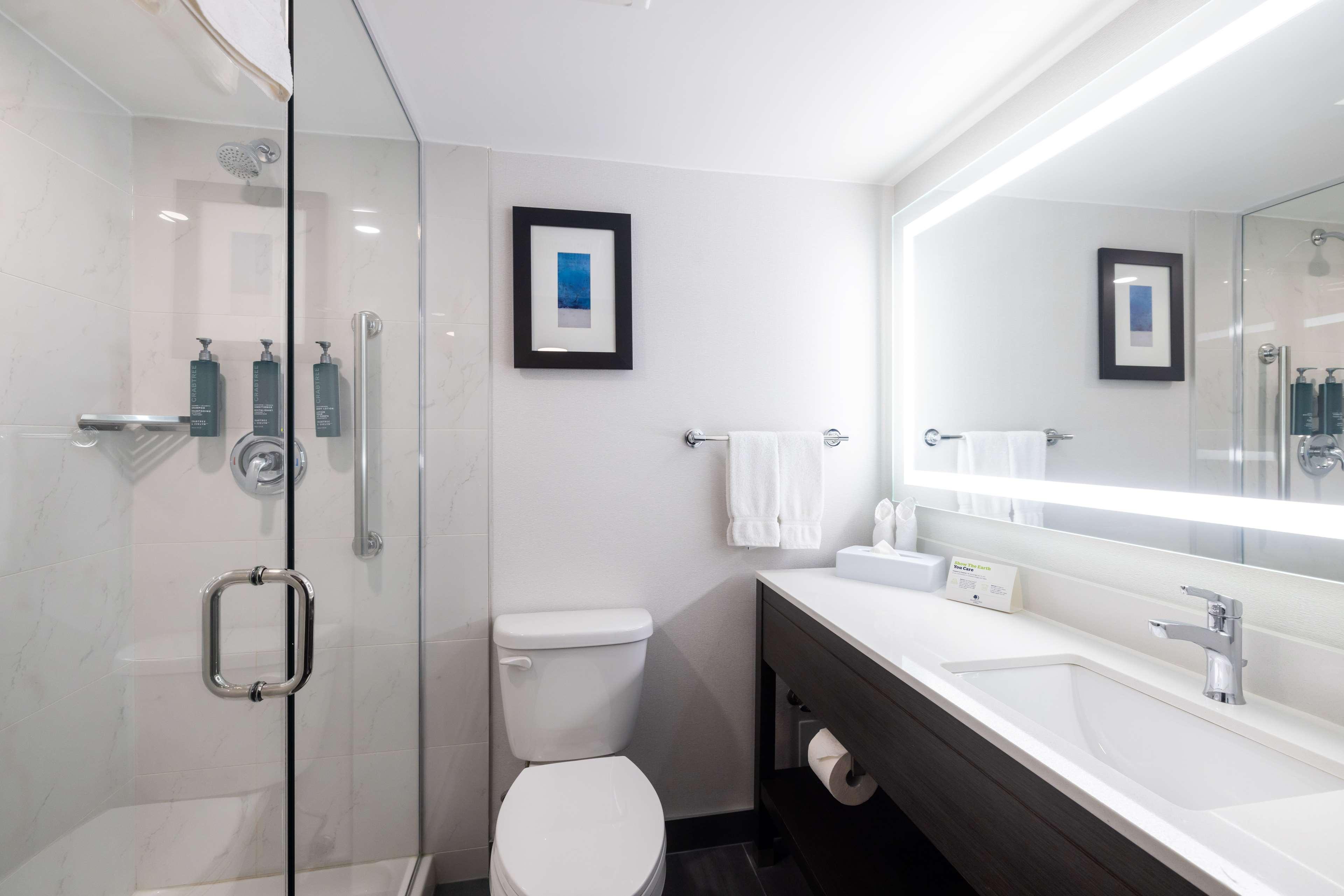 Suite Deluxe King Bed