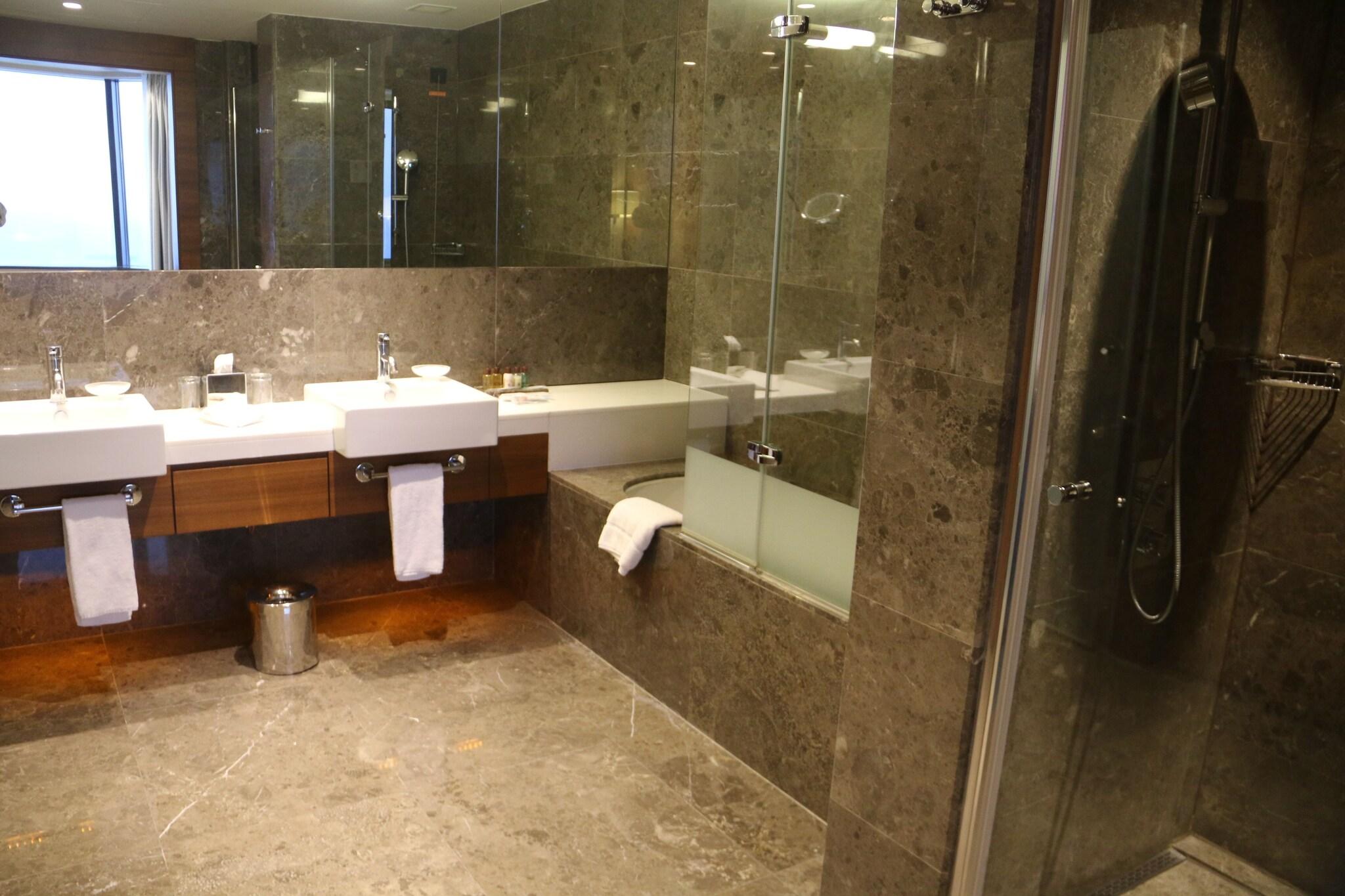 Twin Premium Sea View