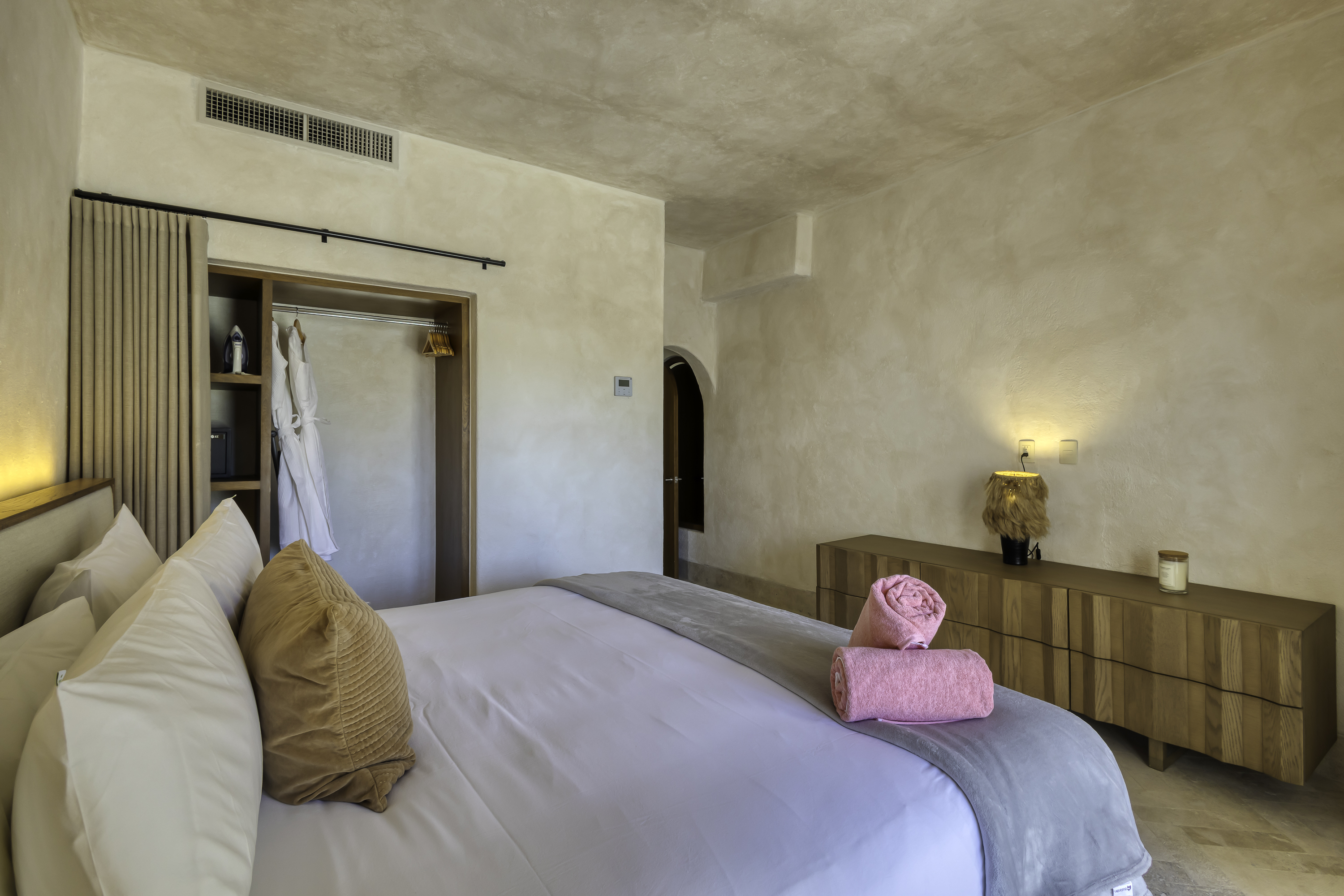 Quadruple Two Bedrooms