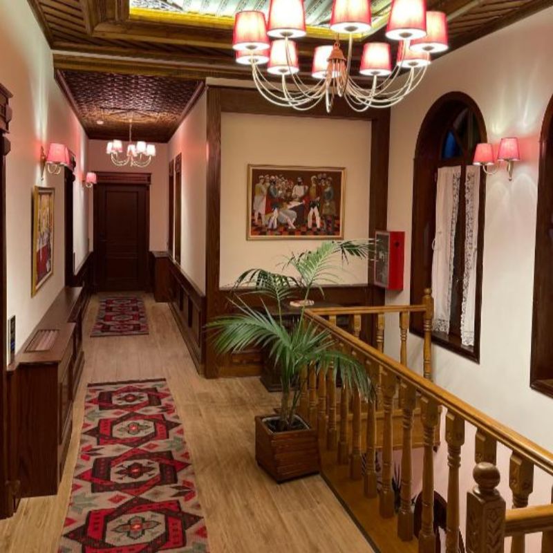 Suite with Air Conditioning