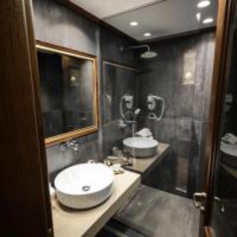 Quadruple Deluxe Two Beds