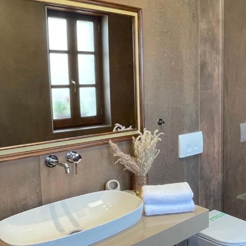 Double Queen Size Bed