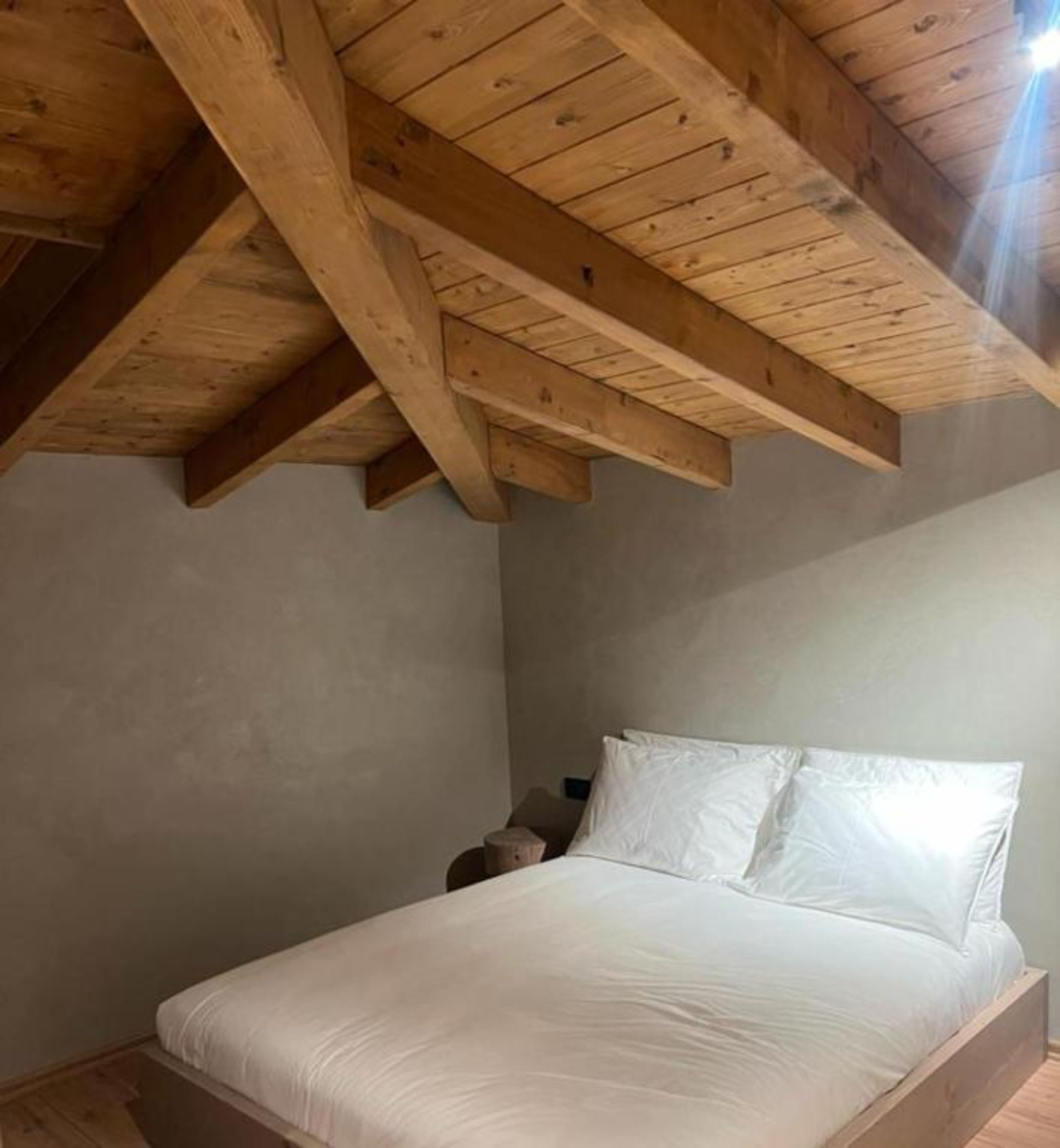 Suite with Air Conditioning