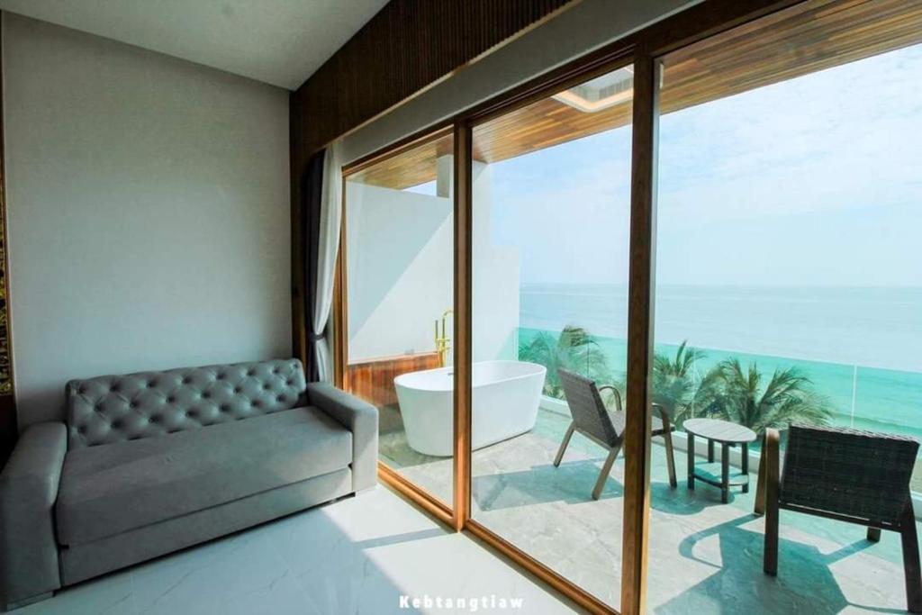 Double Deluxe Ocean View