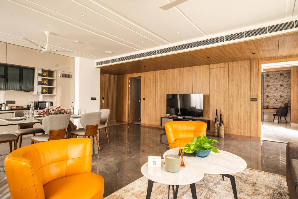 Family Room Luxury One Bedroom