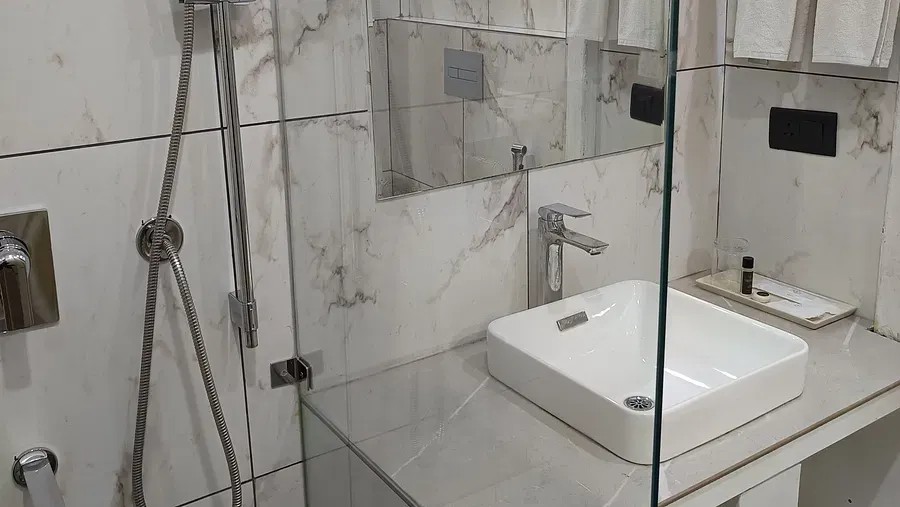 Double or Twin One Bed