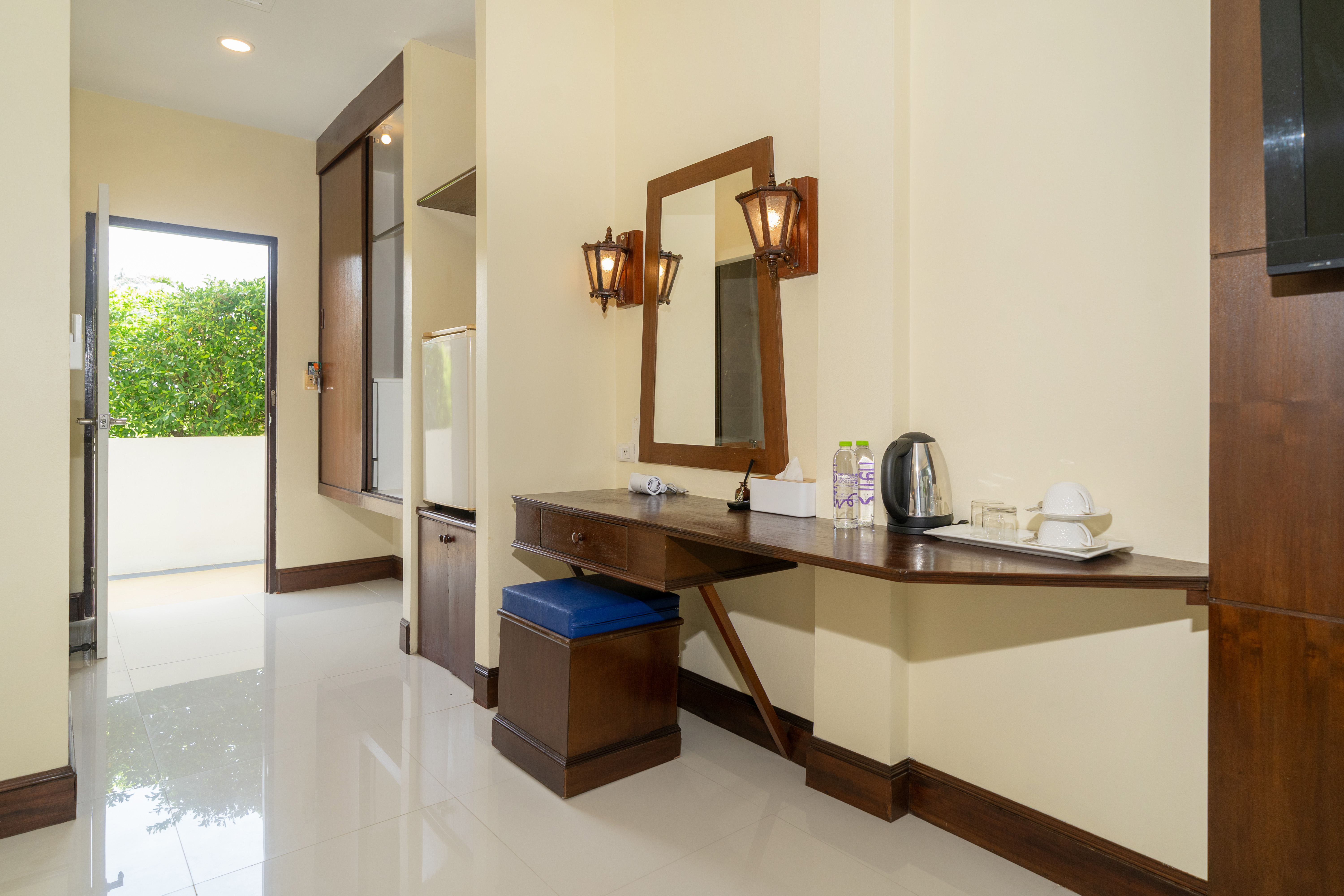 Twin Deluxe Two Bedroom