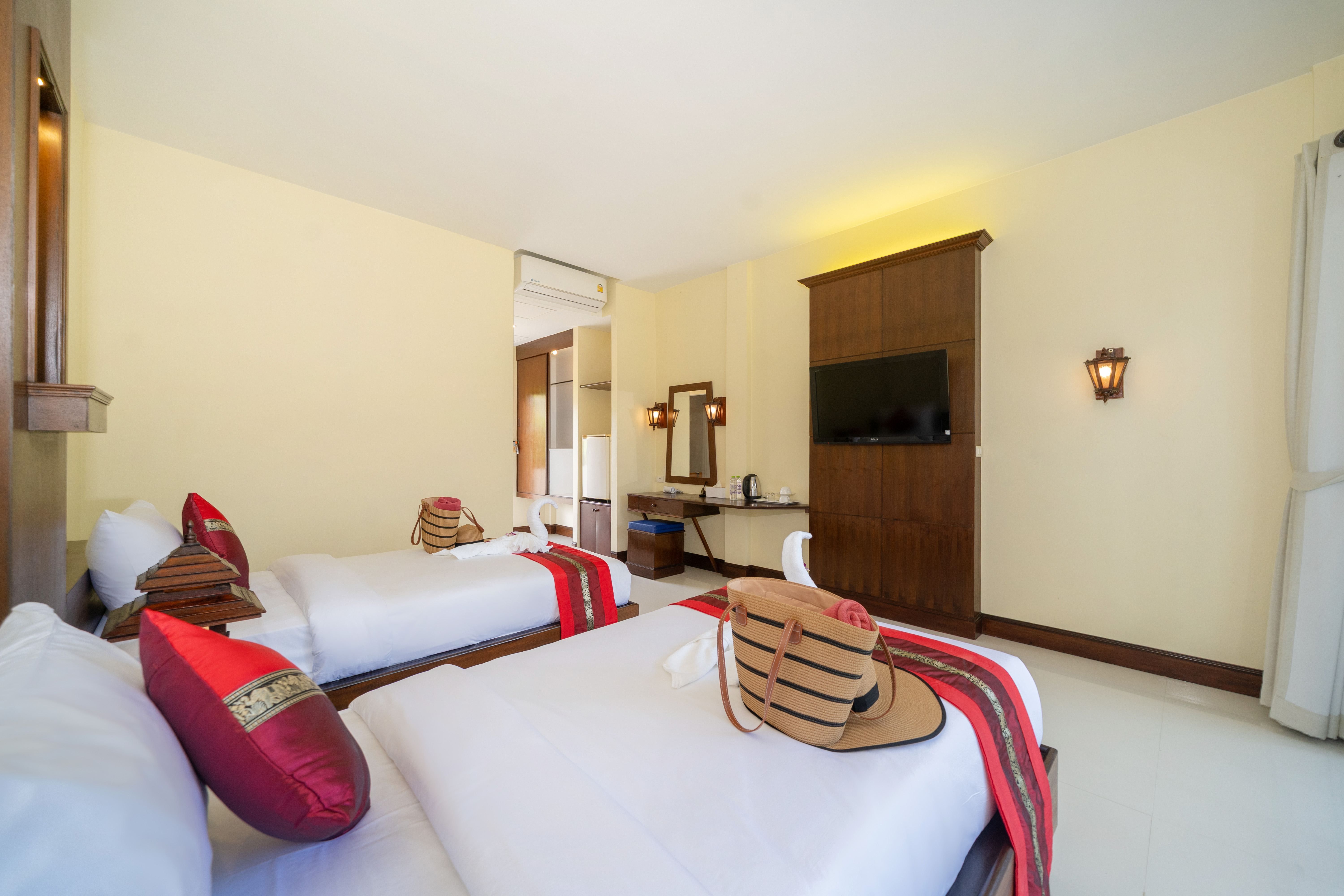 Twin Deluxe Two Bedroom