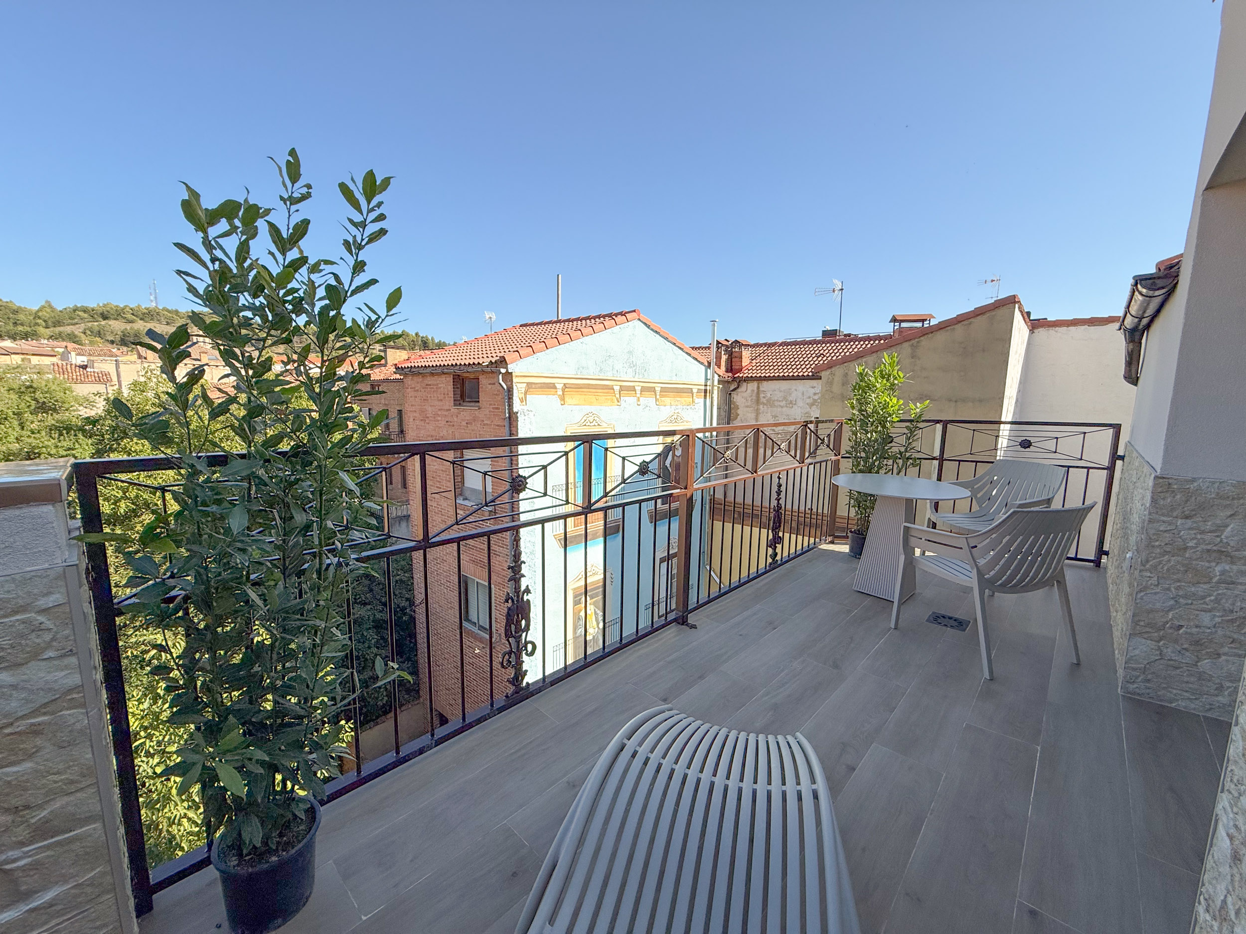 Suite Deluxe with Balcony