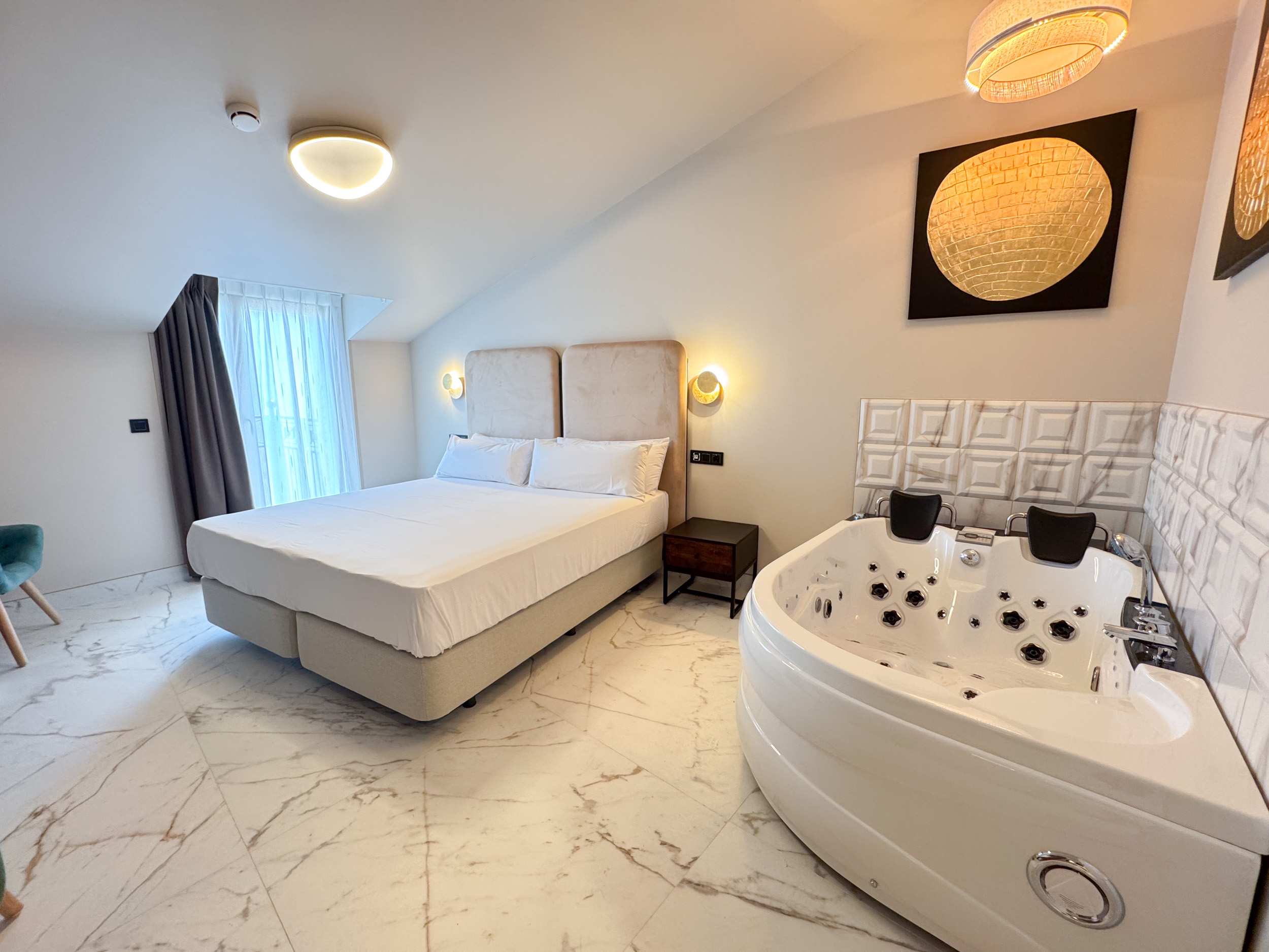 Suite Deluxe with Balcony