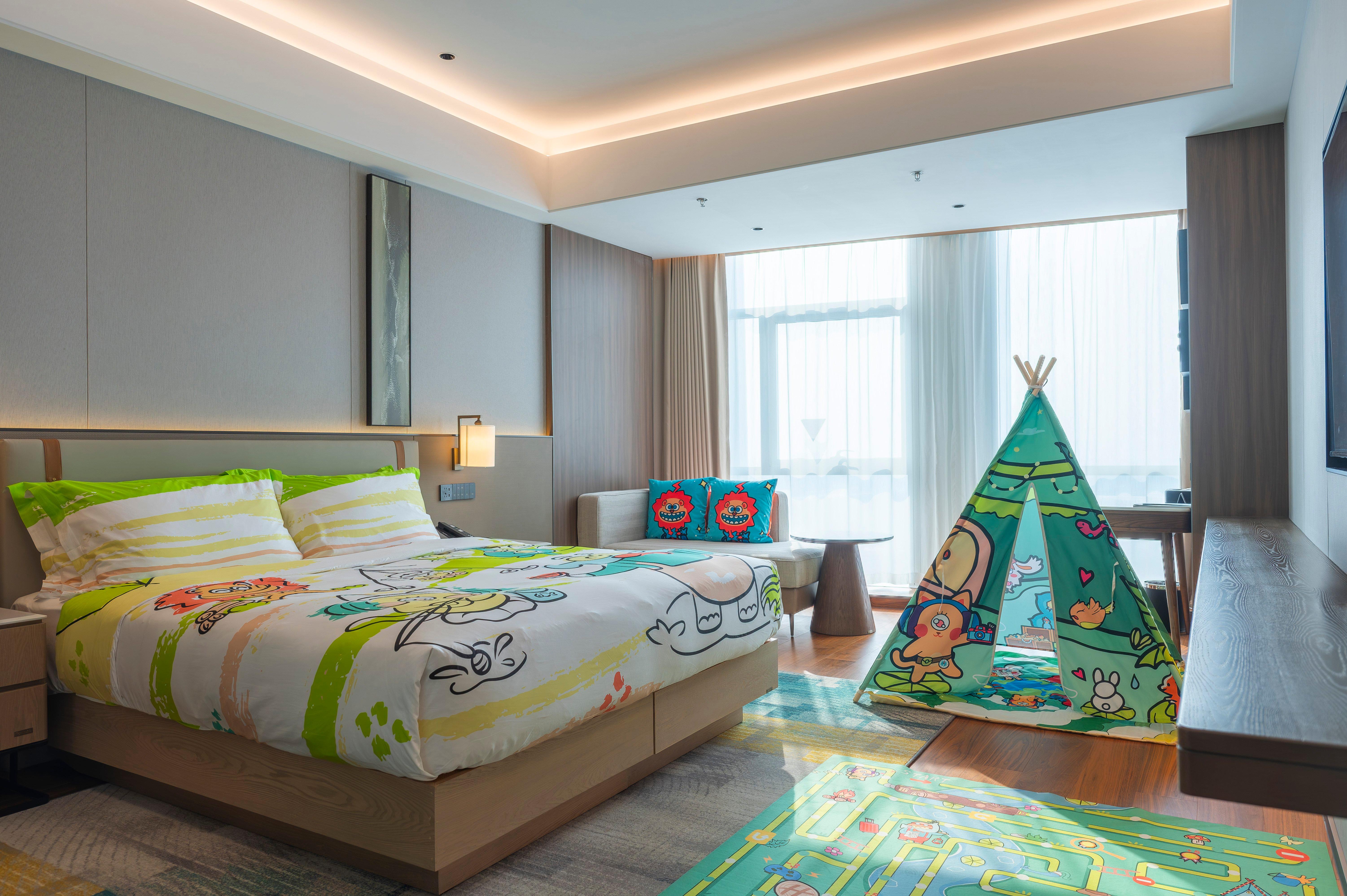 Double King Size Bed