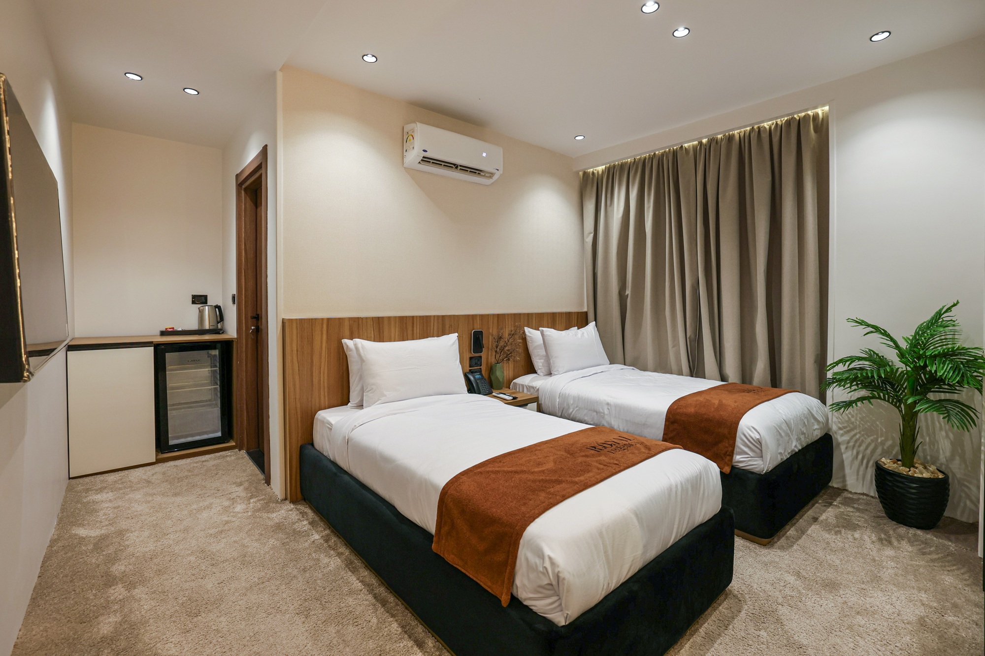 Family Room Connecting Room