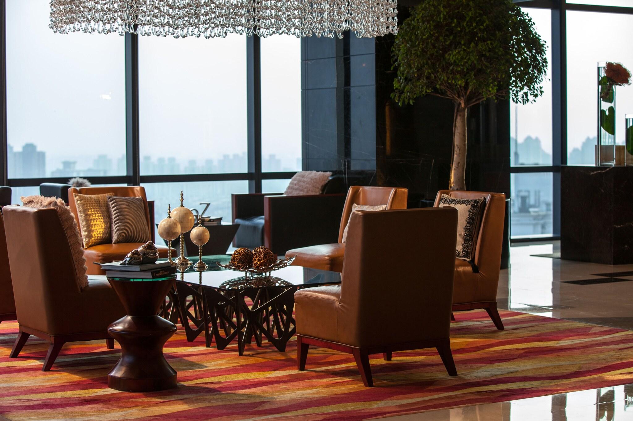 Double City View King Bed