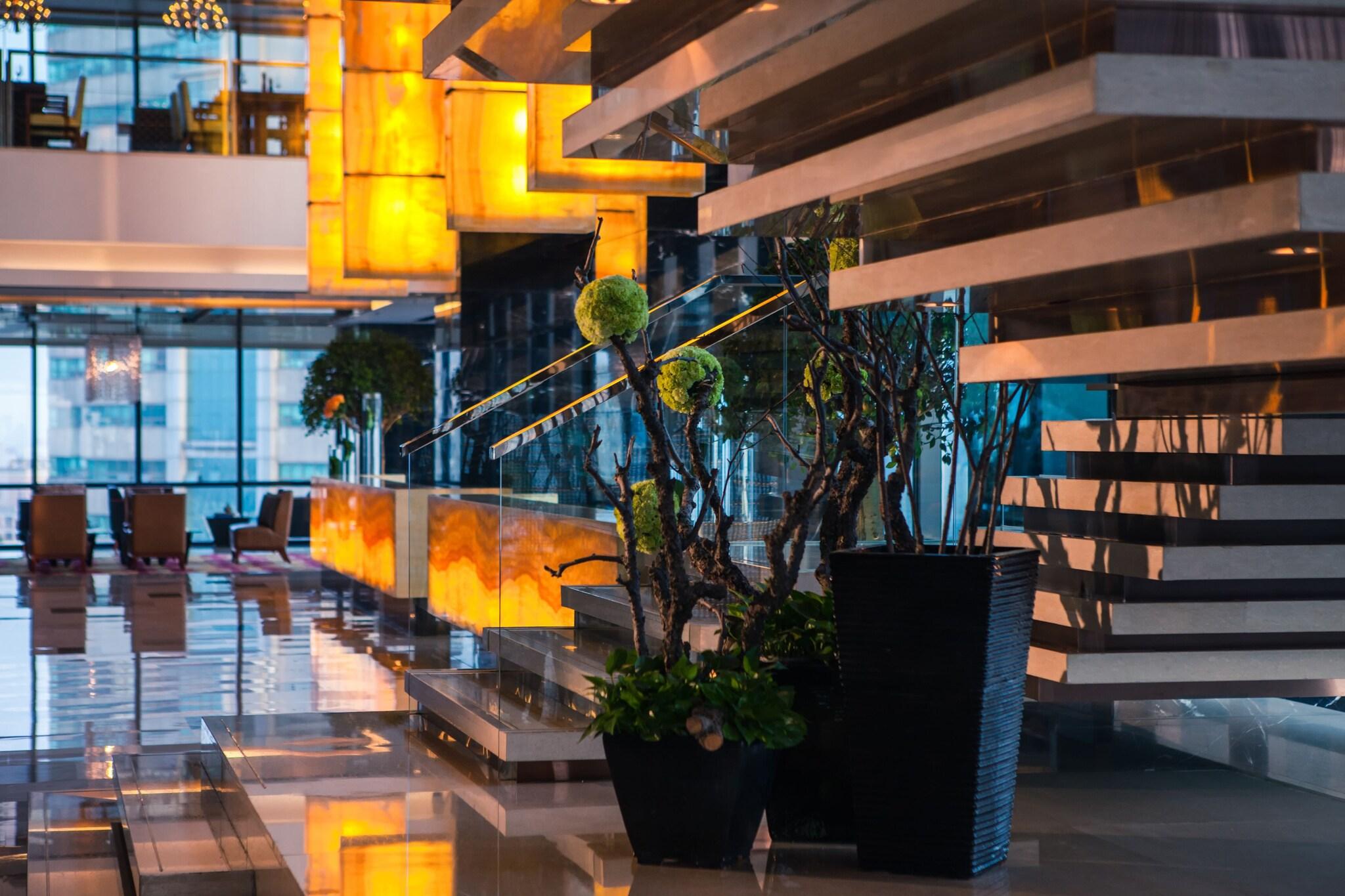 Double Club King Bed