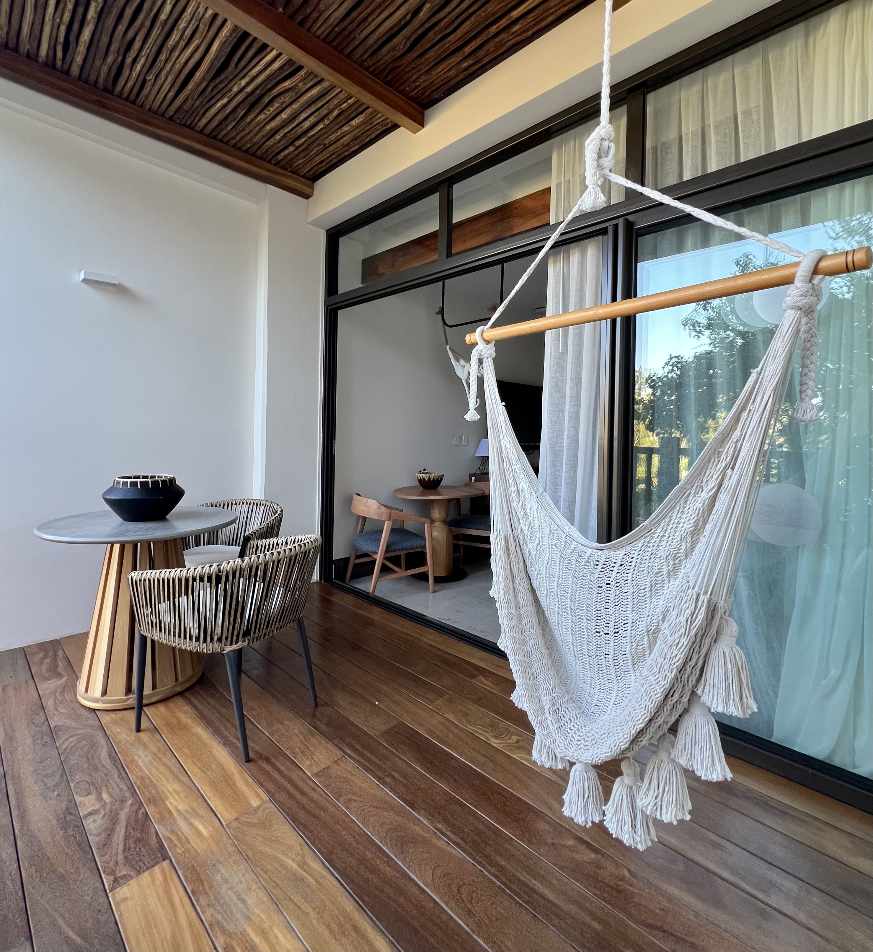 Double Deluxe King Bed