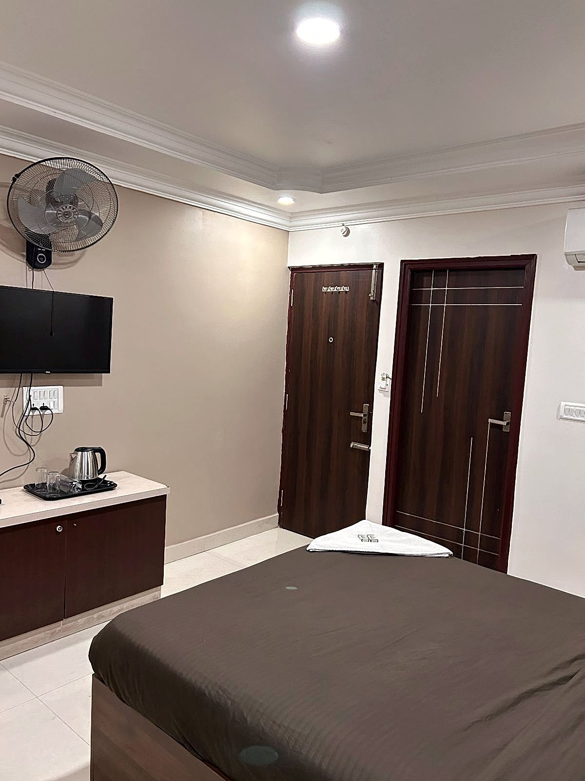 Double or Twin Deluxe Two Bedroom