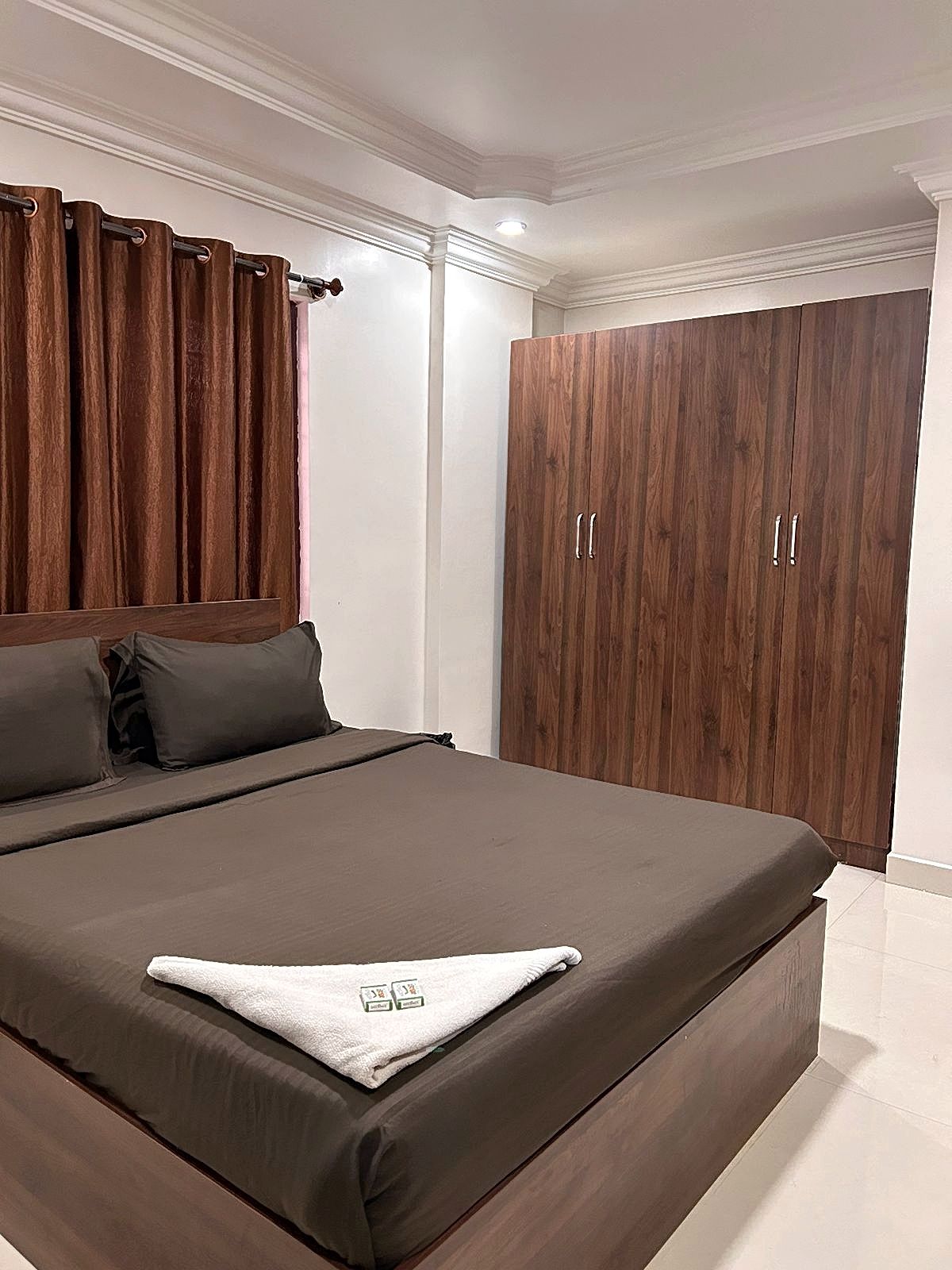 Double or Twin Deluxe Two Bedroom