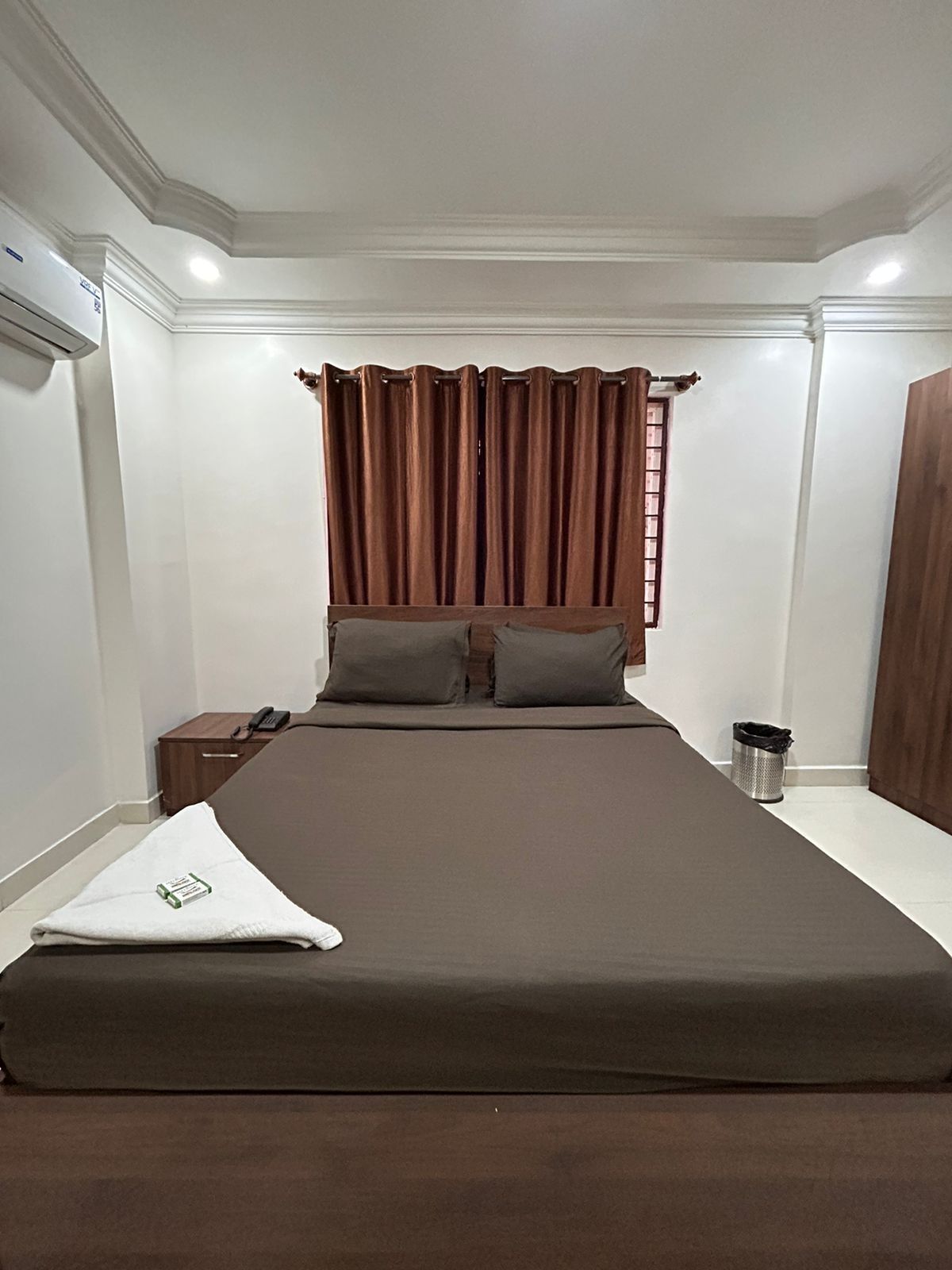 Double or Twin Deluxe Two Bedroom