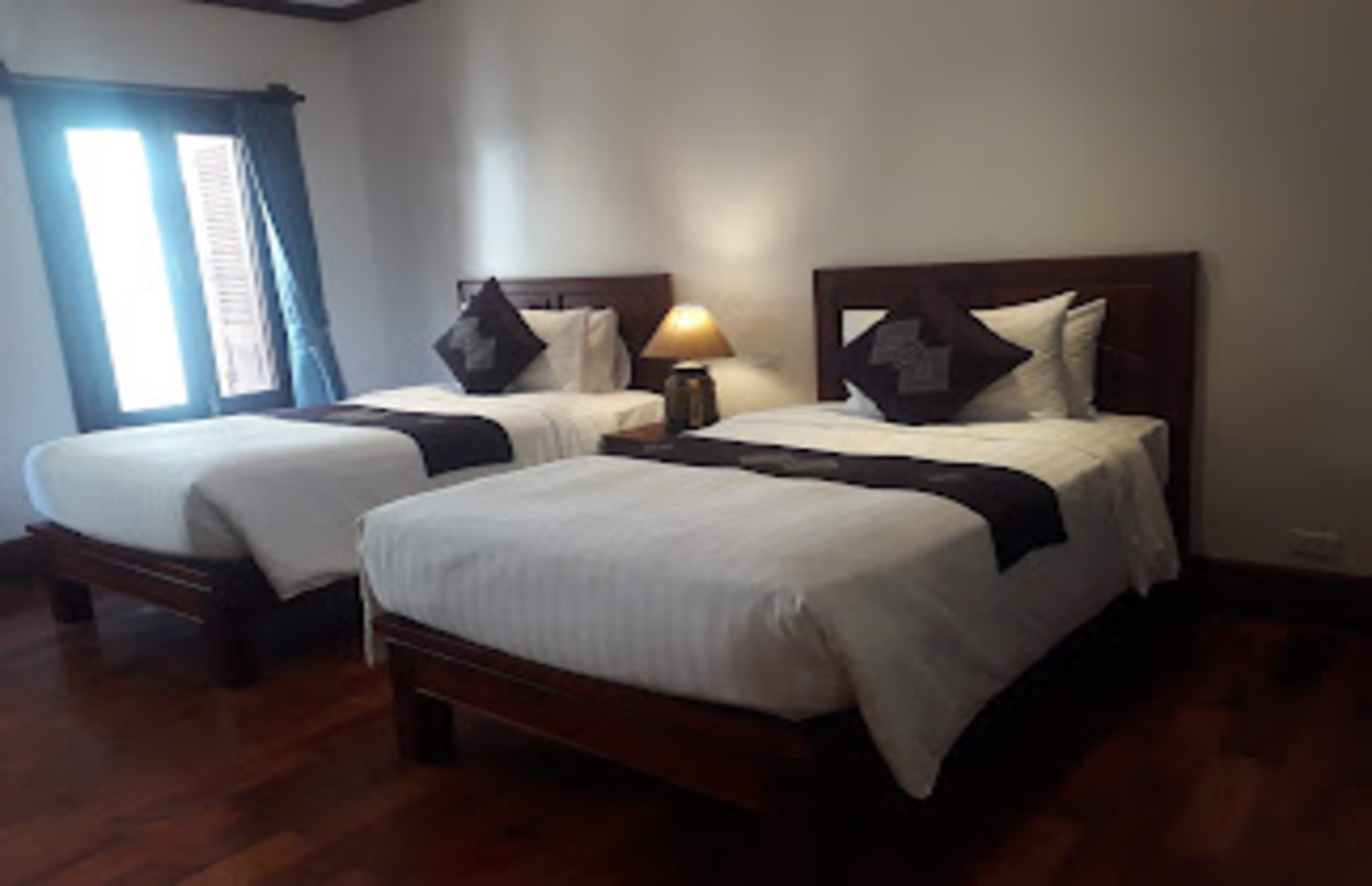 Twin Deluxe Two Queen Beds