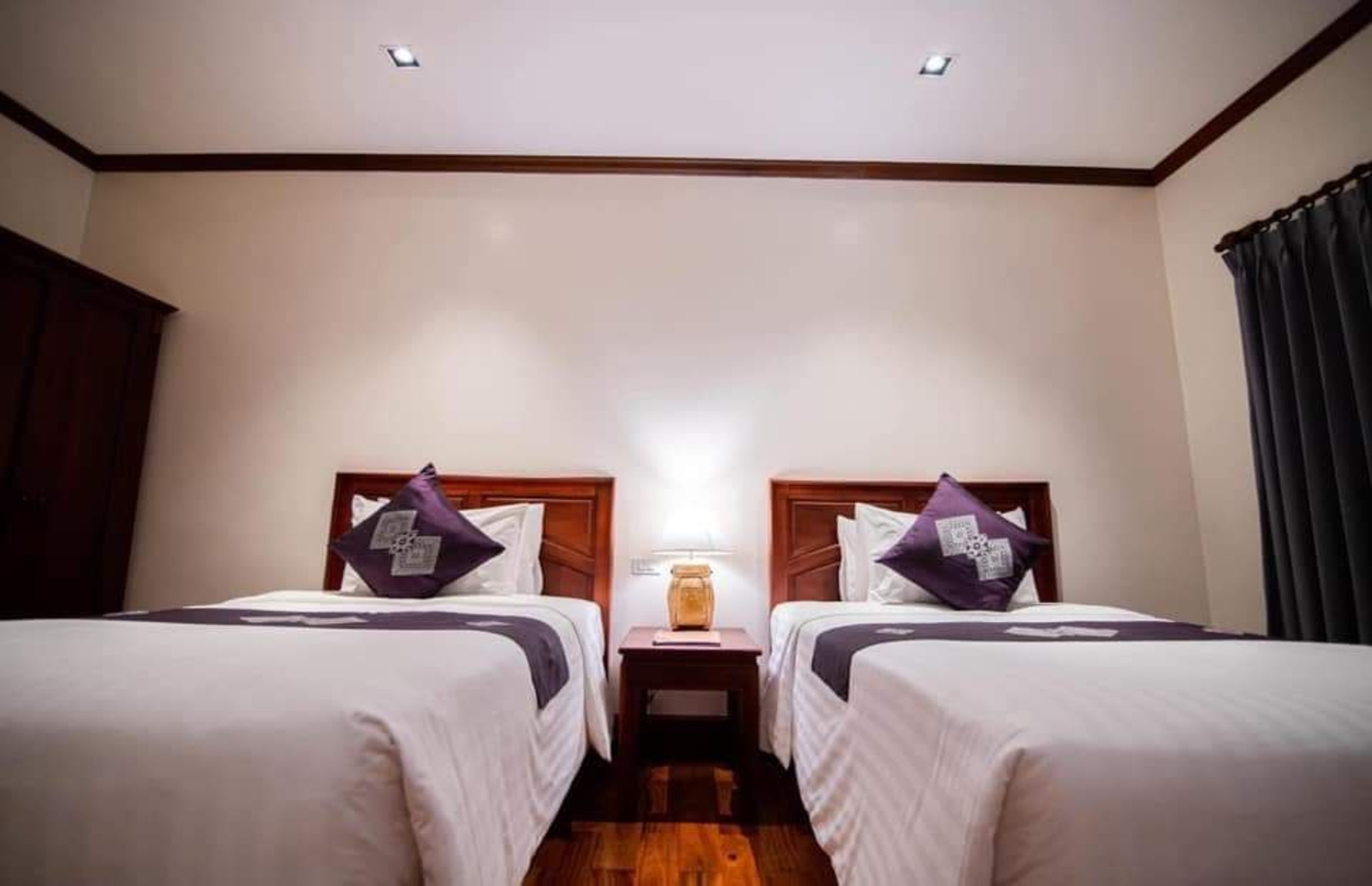 Twin Deluxe Two Queen Beds