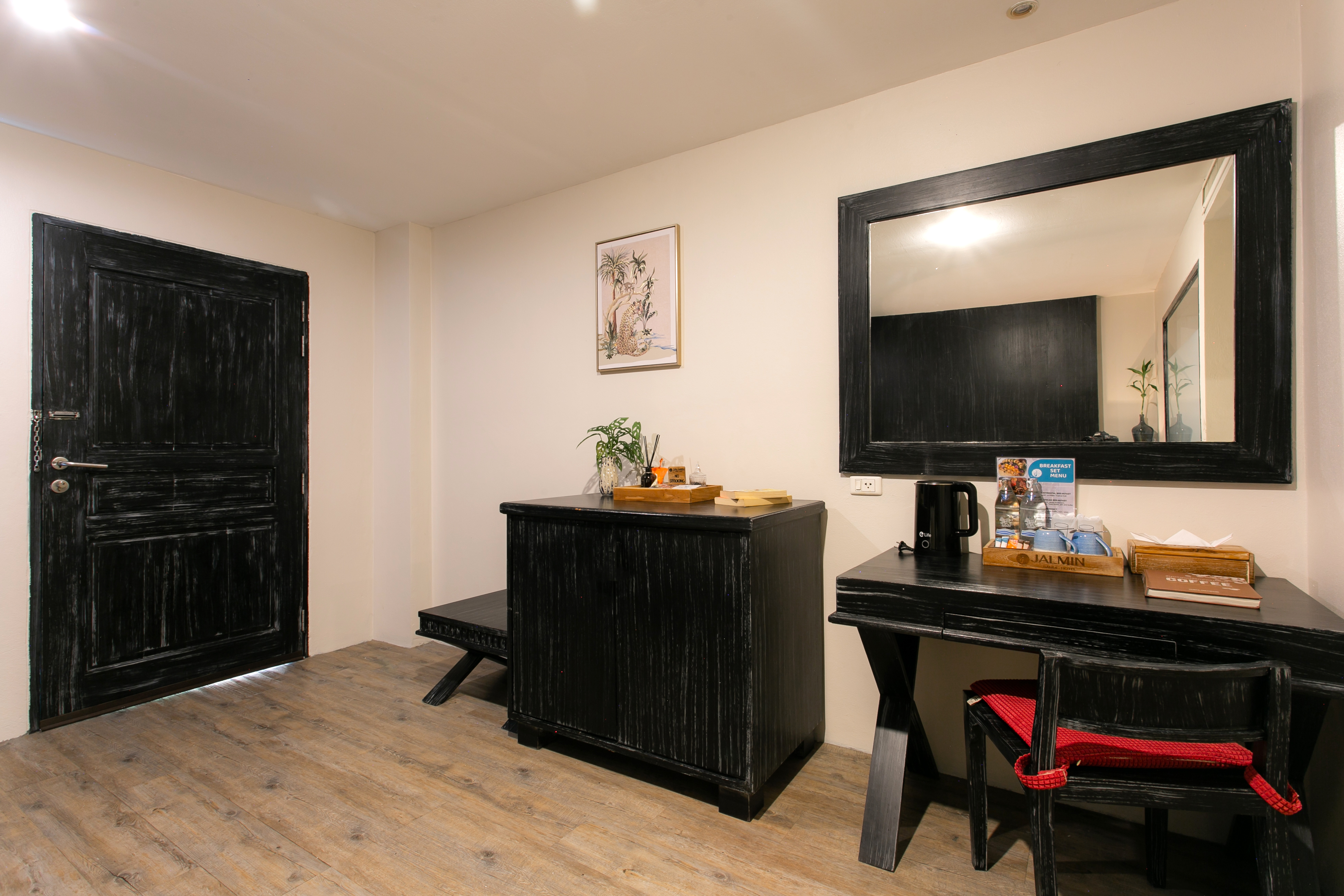 Double Deluxe One Bed