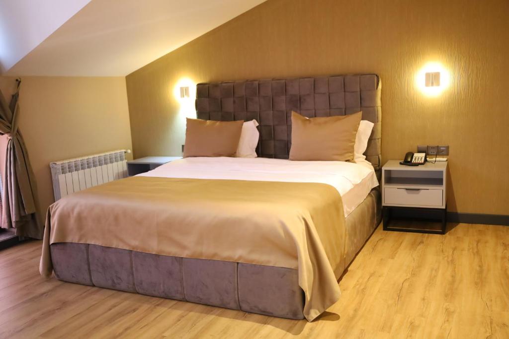 Double Deluxe Garden View