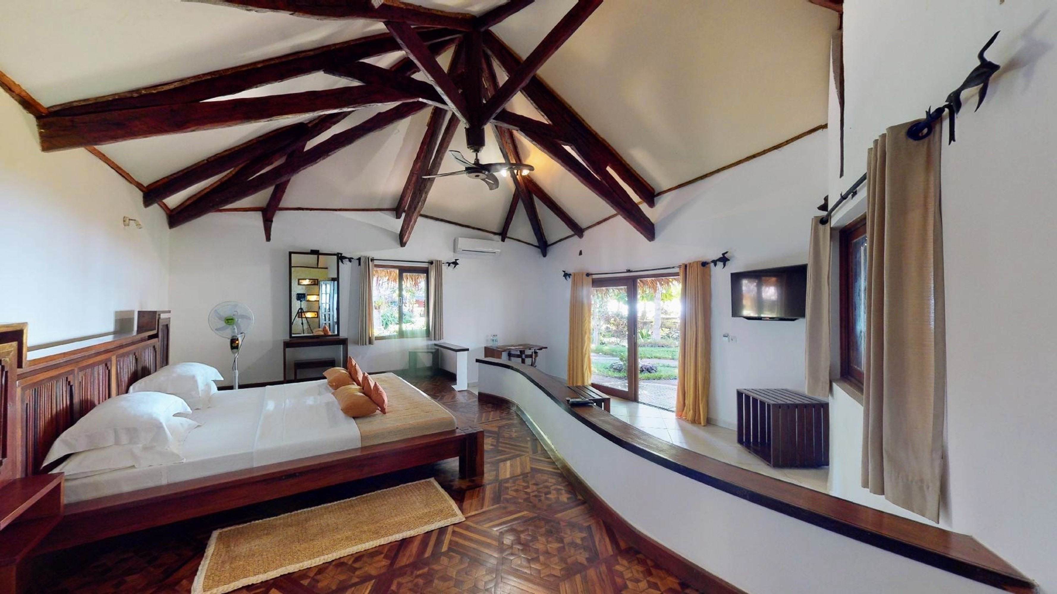 Family Room Capacity 4